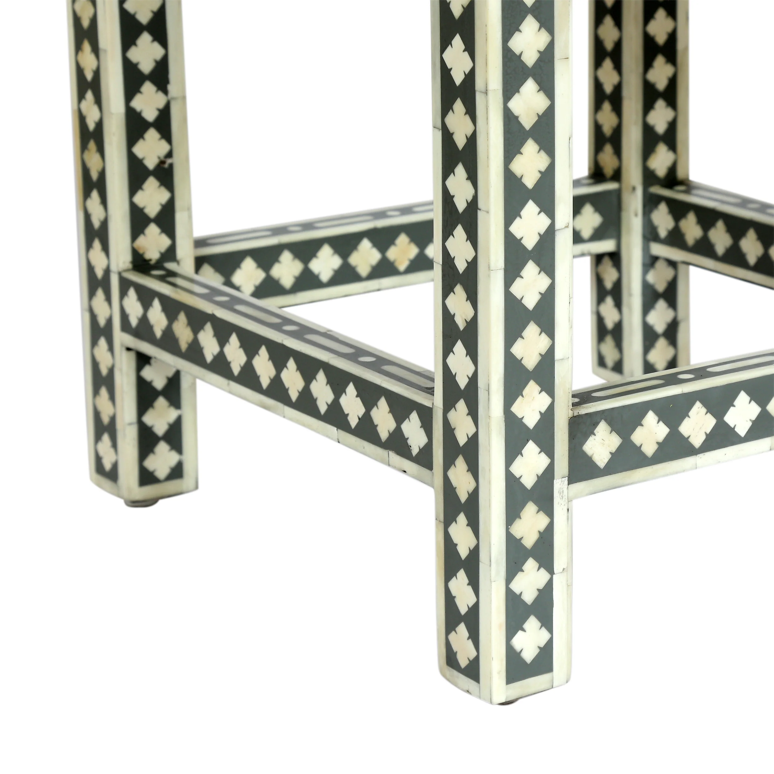 Sids Handcrafted Boho Mango Wood End Table - furnishings