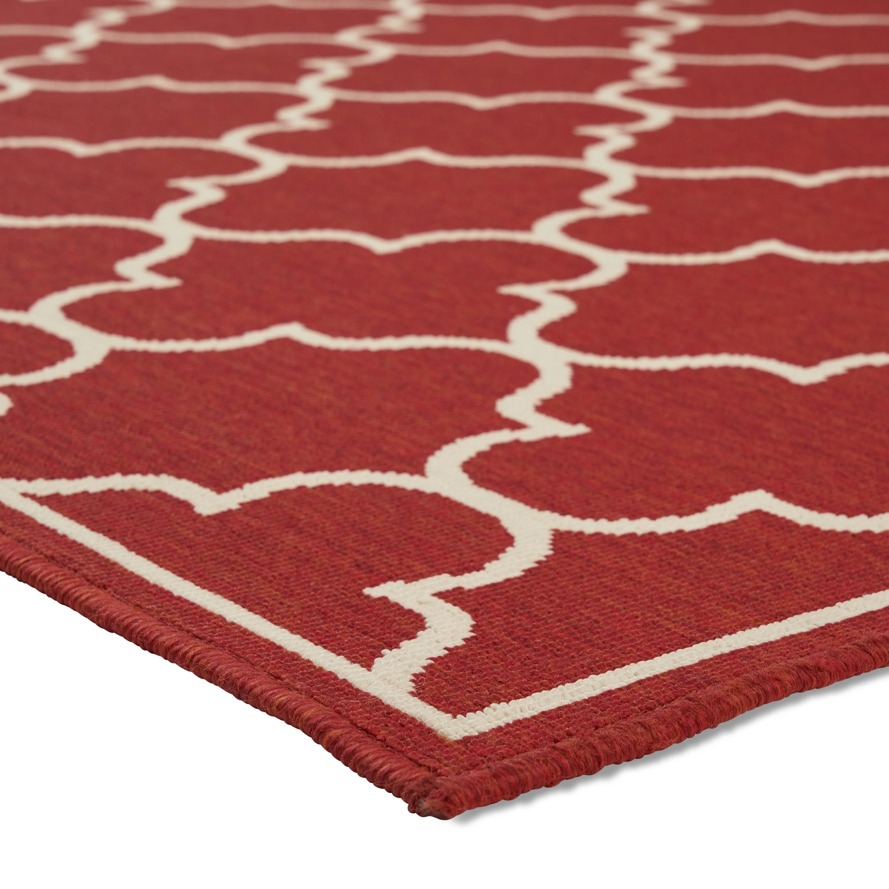 Ferncliffe Indoor/Outdoor Geometric Area Rug, Red and Ivory - furnishings