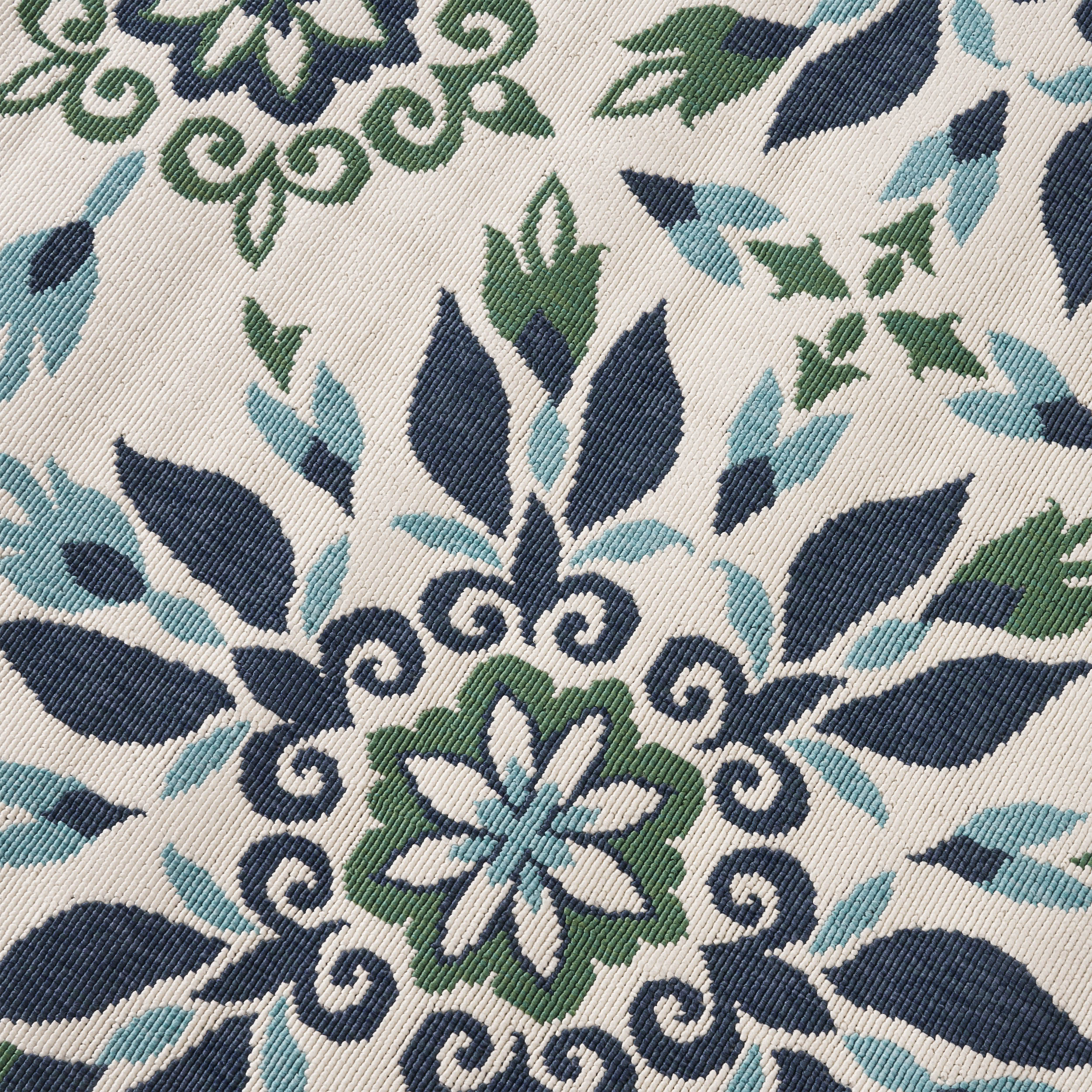 Phoebe Outdoor Medallion Area Rug, Ivory and Blue - furnishings