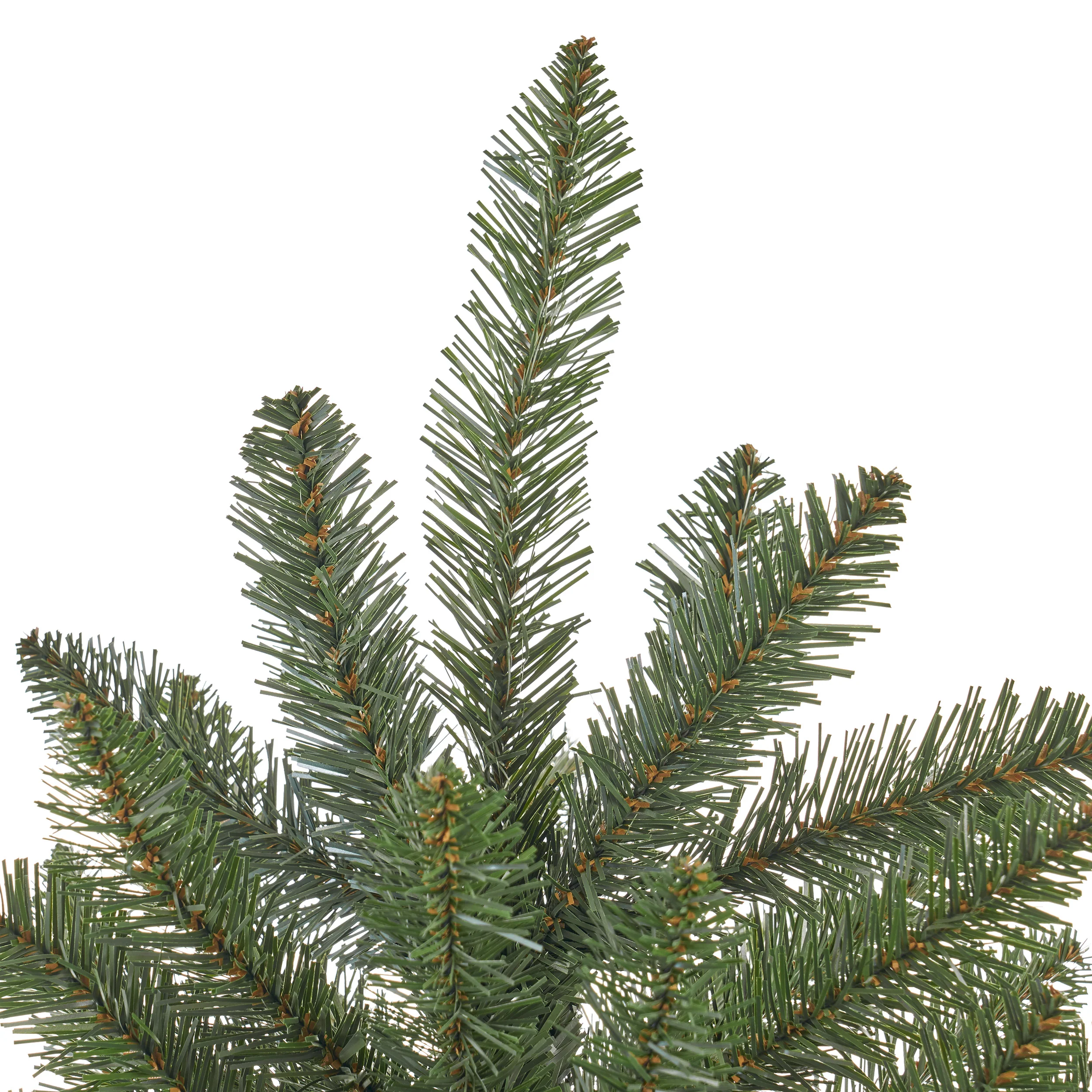 7.5-foot Norway Spruce Hinged Artificial Christmas Tree - furnishings