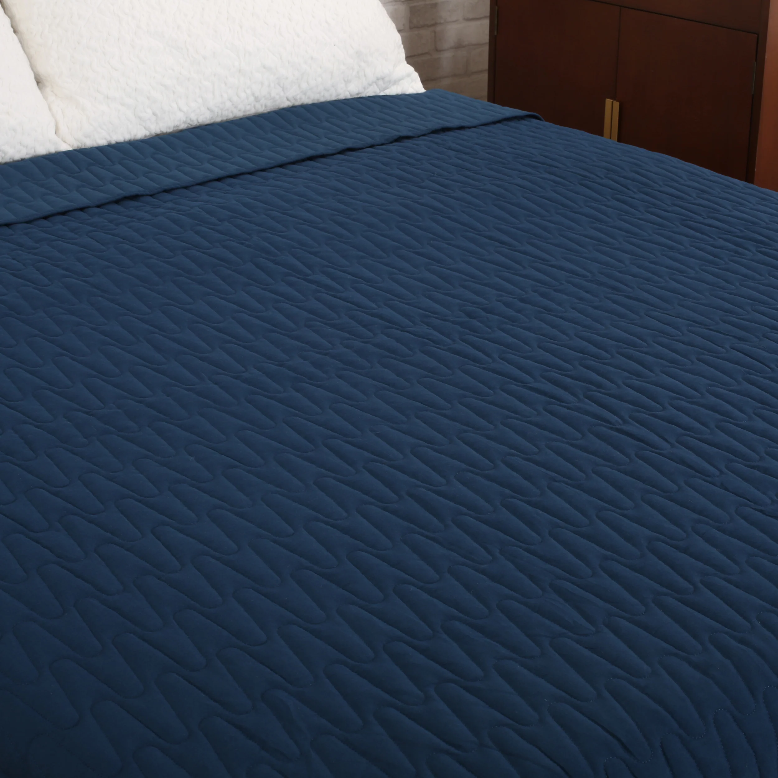 Marie Double Bed Fabric Quilt - furnishings