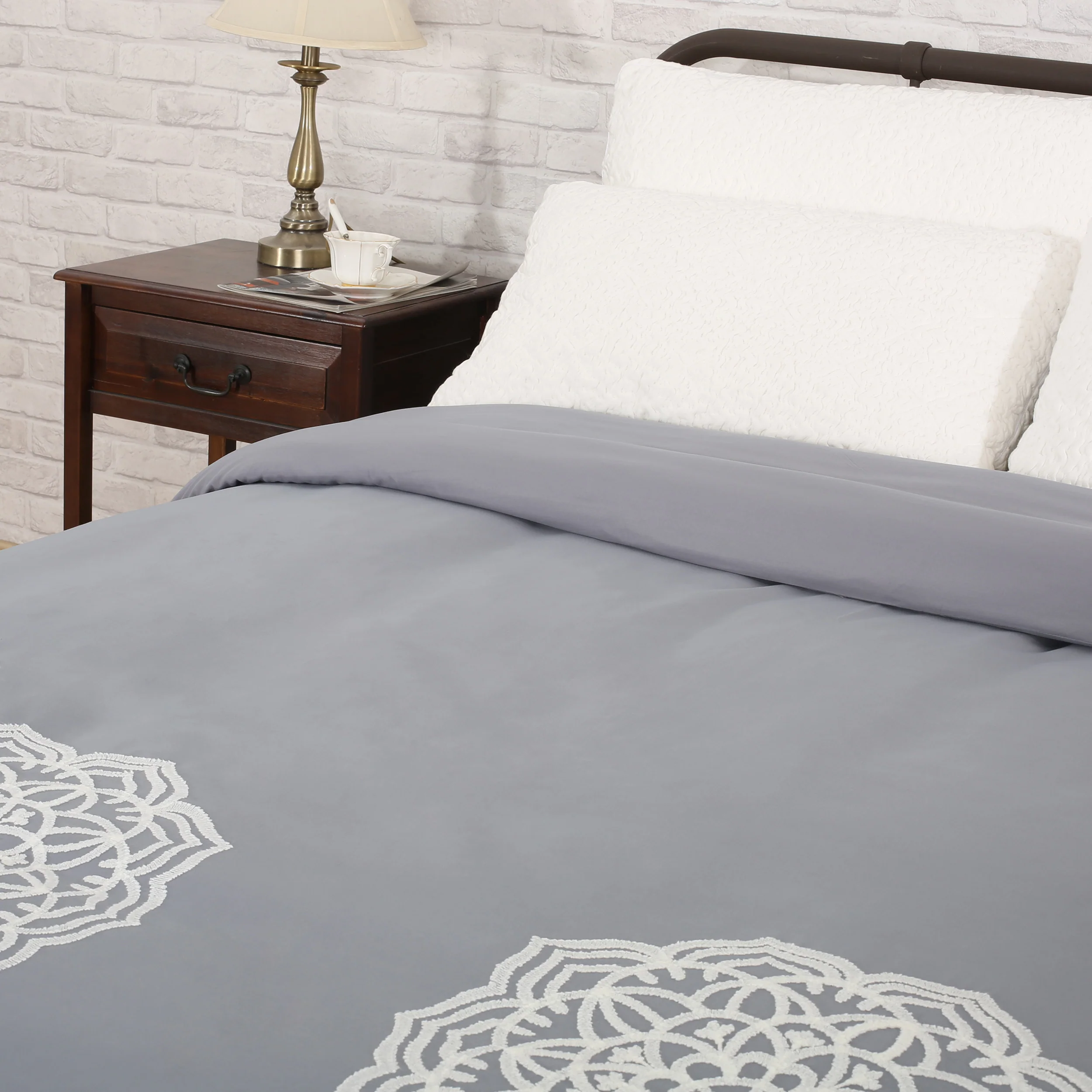 Liliana Queen Size Fabric Duvet Cover - furnishings