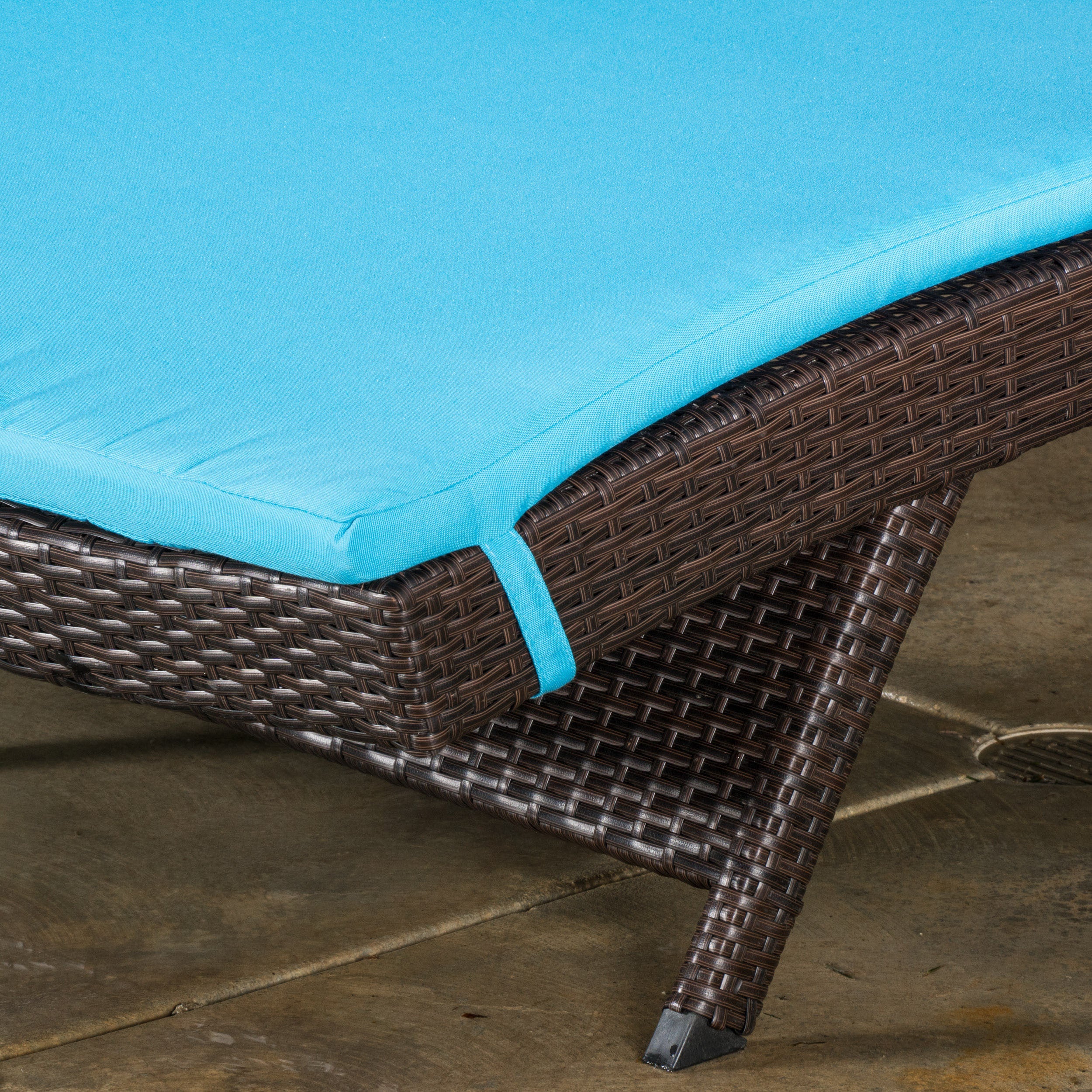 Soleil Outdoor Water Resistant Chaise Lounge Cushion - furnishings