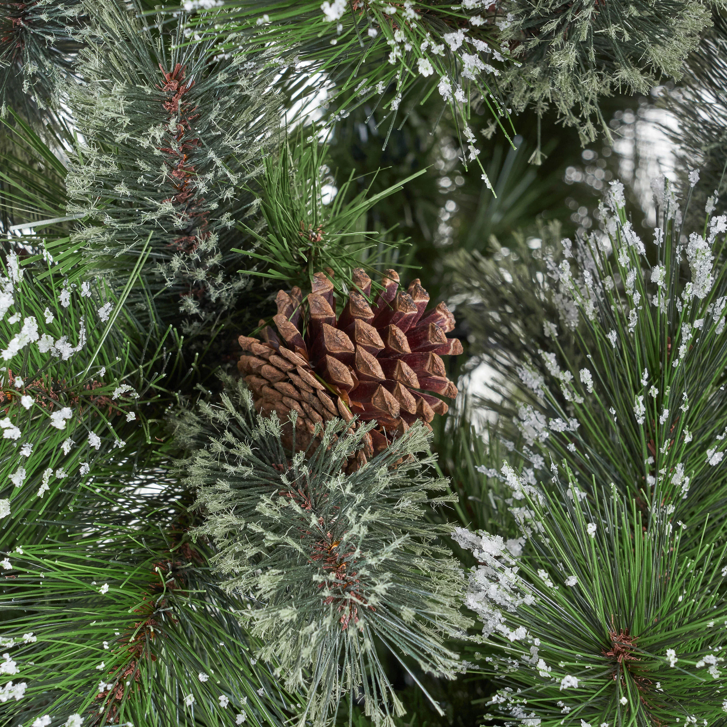 4.5-foot Cashmere Pine and Mixed Needles Hinged Artificial Christmas Tree with Snowy Branches and Pinecones - furnishings