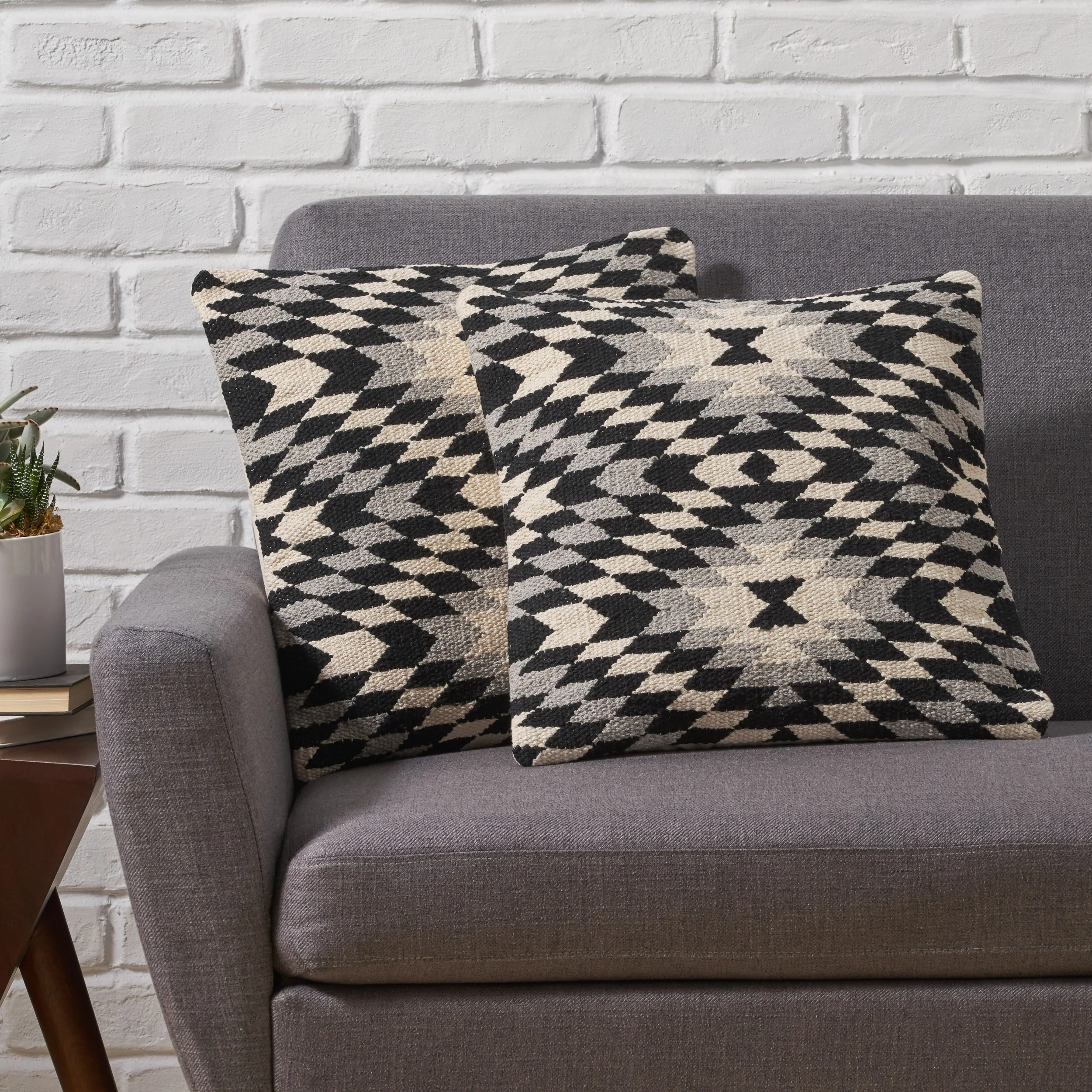 Xavien Boho Cotton Pillow Cover (Set of 2) - furnishings