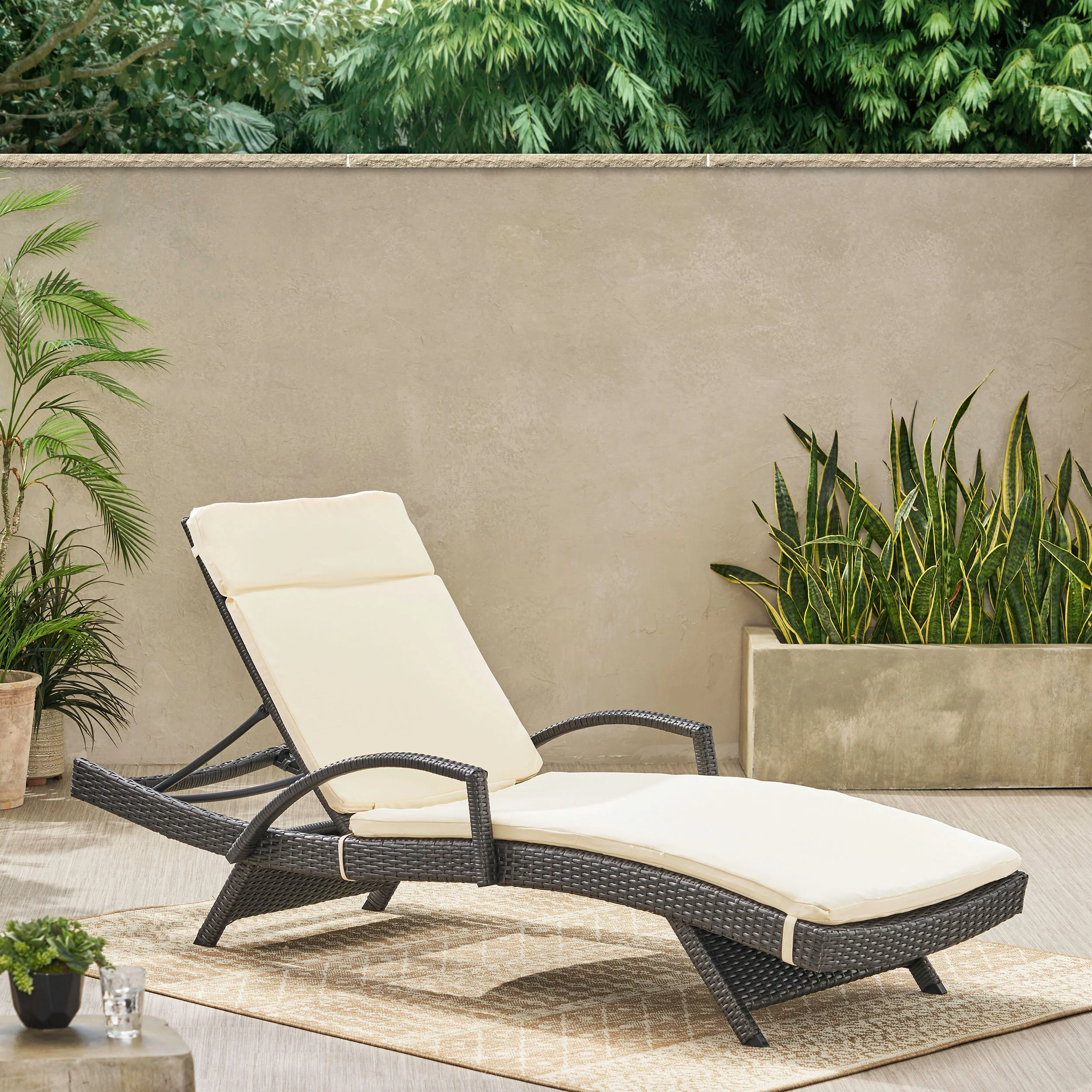 Soleil Outdoor Water Resistant Chaise Lounge Cushion - furnishings