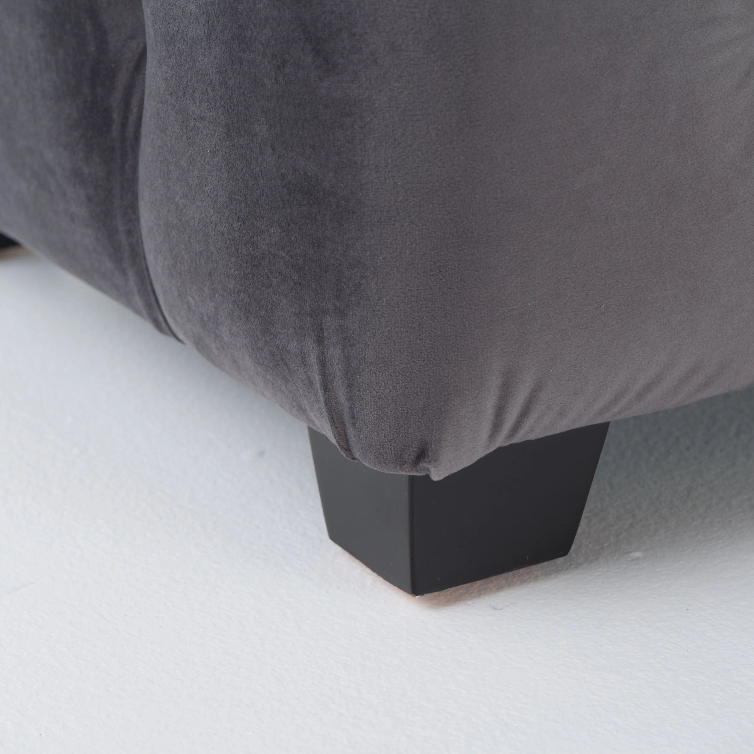 Provence Modern Glam Tufted Velvet Ottoman Bench - furnishings