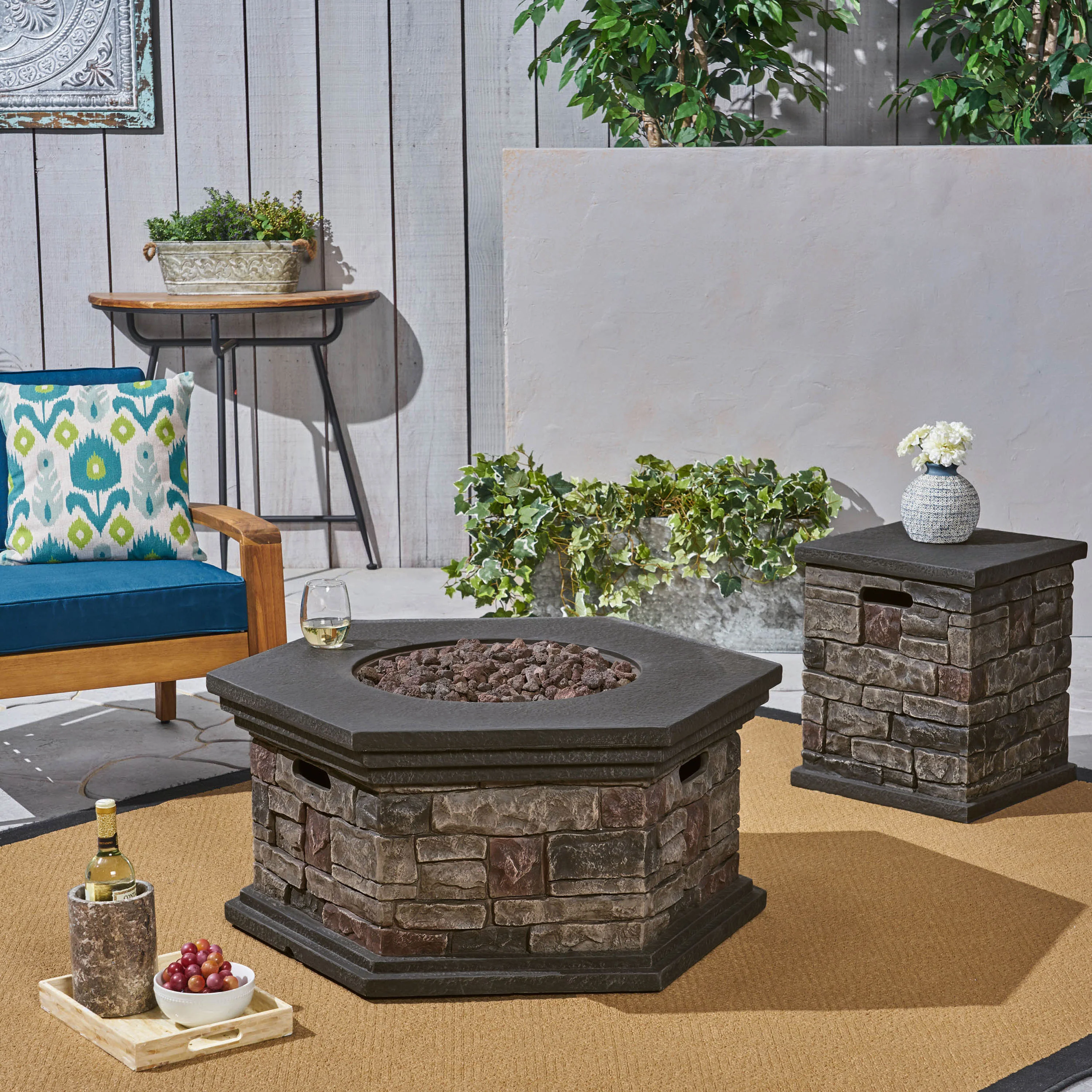 Lillian Outdoor 32