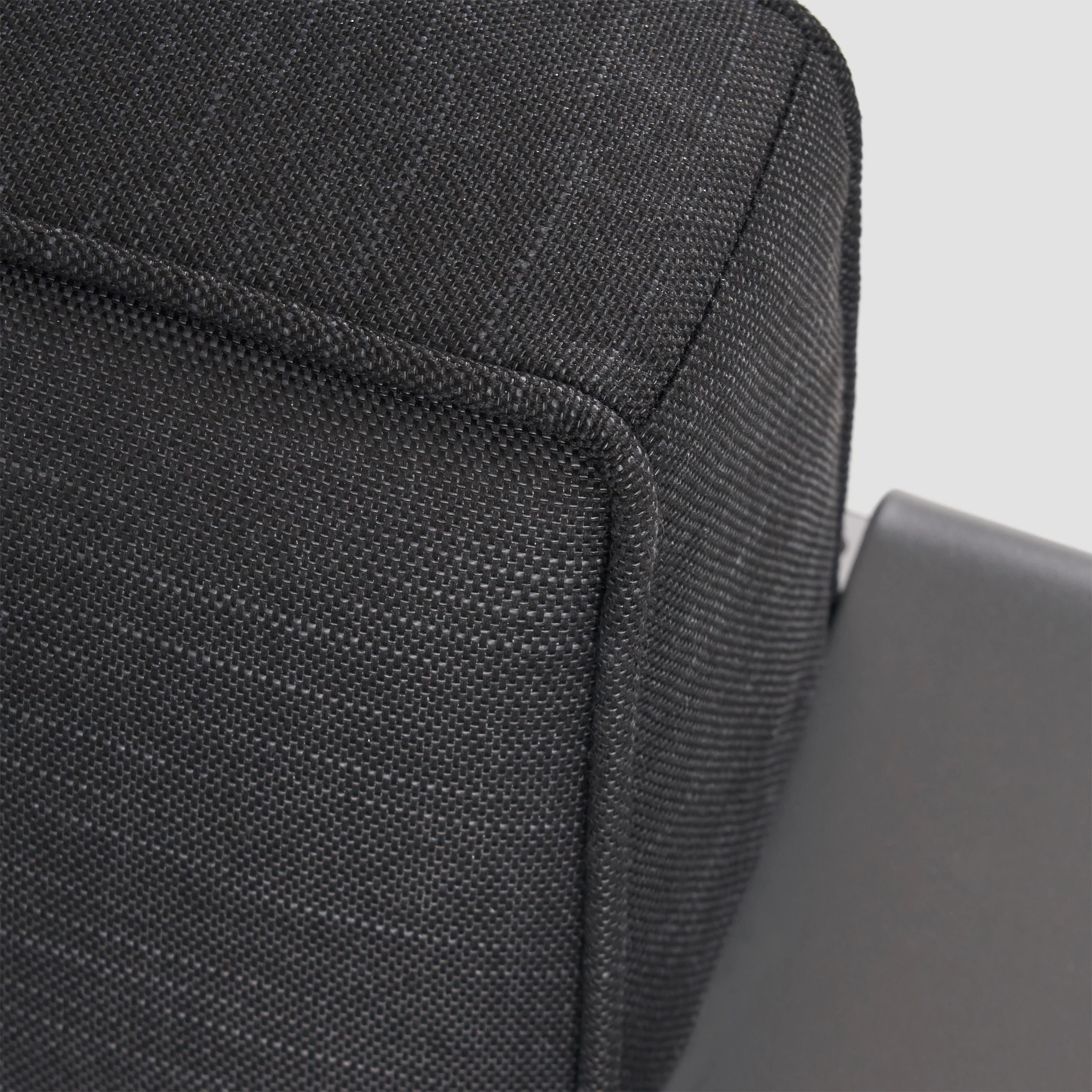 Yolanda Coral Outdoor 4 Seater Aluminum Chat Set with Side Table - furnbro