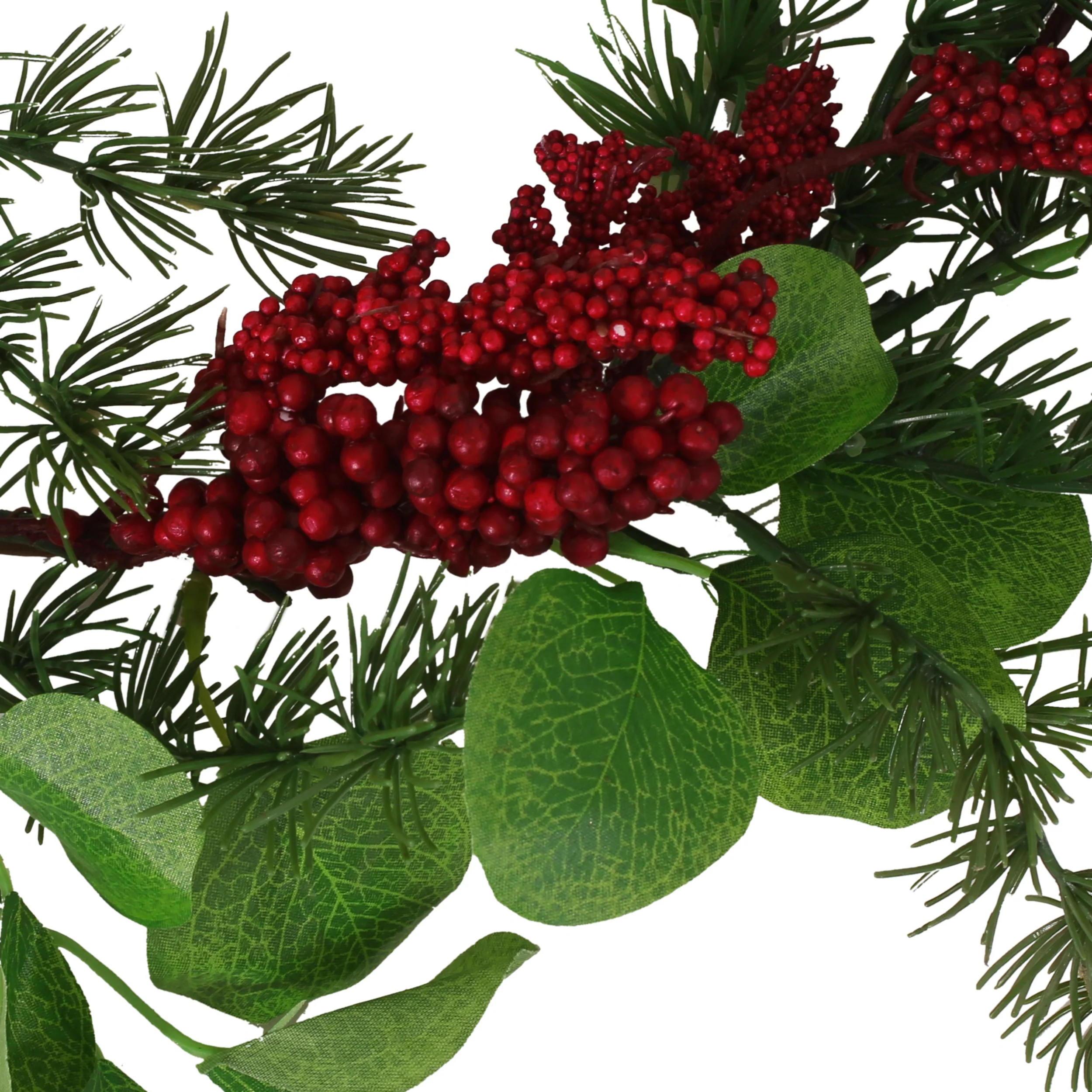 Loveren 5-foot Eucalyptus and Pine Artificial Garland with Berries - furnishings