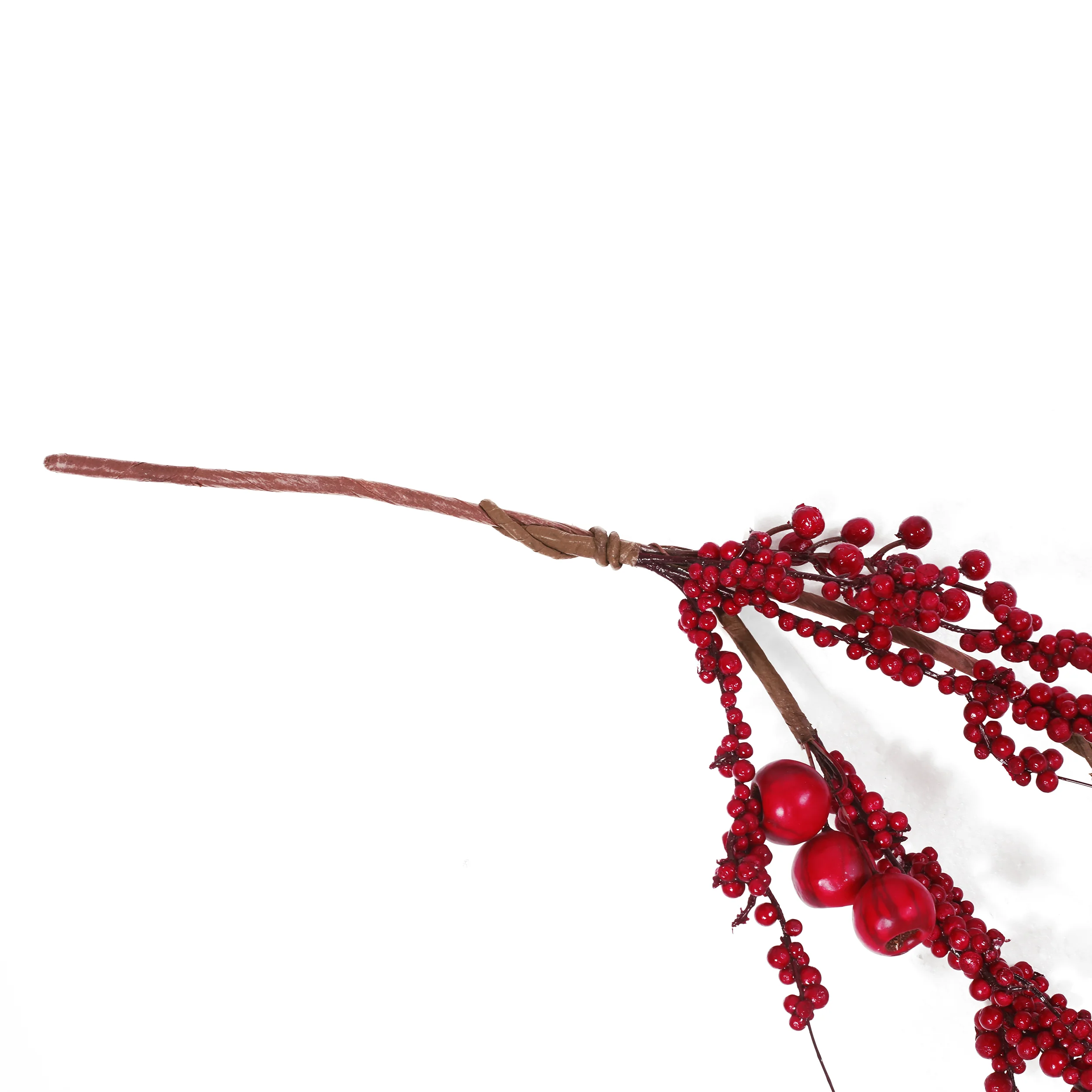 Geddes 4.5-foot Mixed Berry Artificial Garland, Red - furnishings