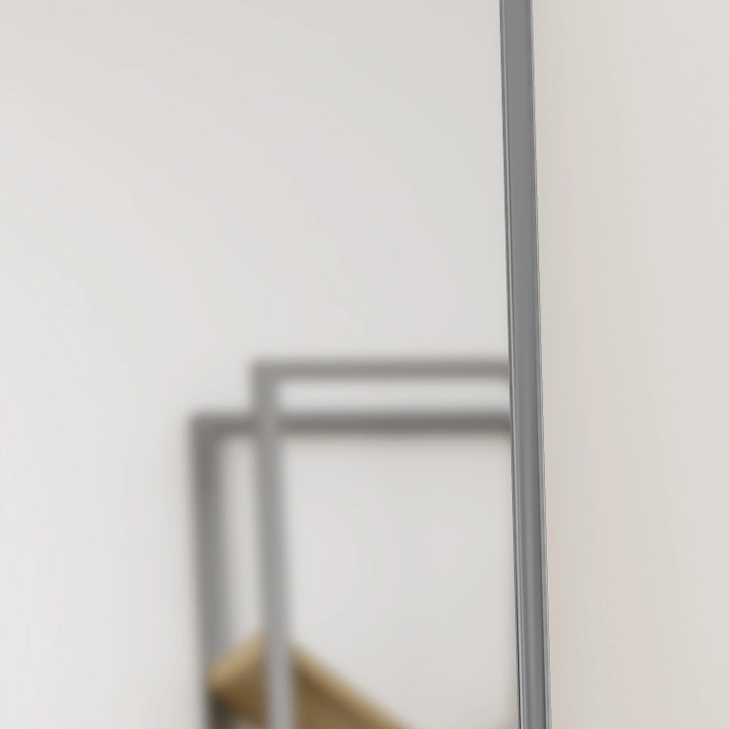 Louise Modern Rectangular Standing Mirror - furnishings