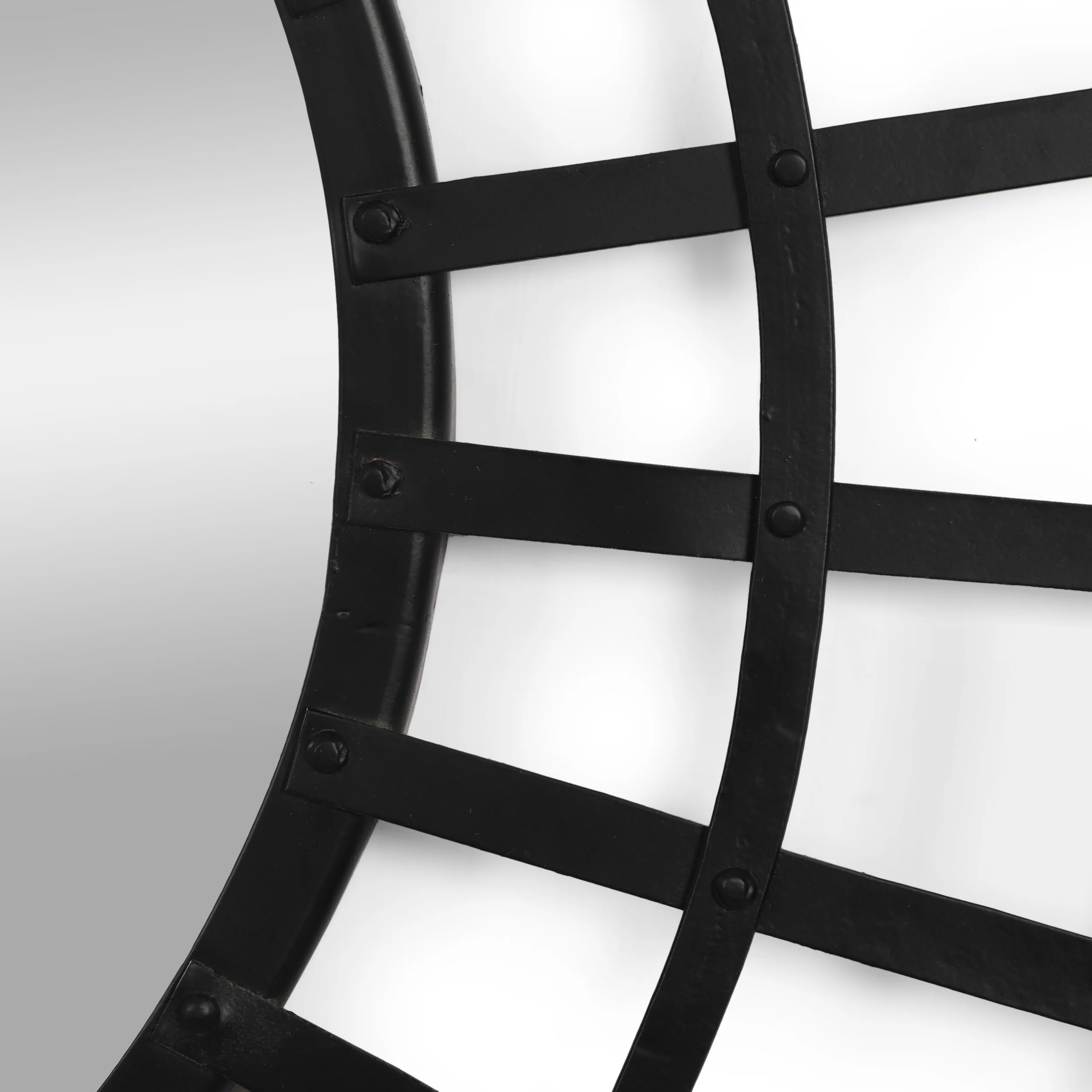 Hiram Handcrafted Modern Round Wall Mirror - furnishings