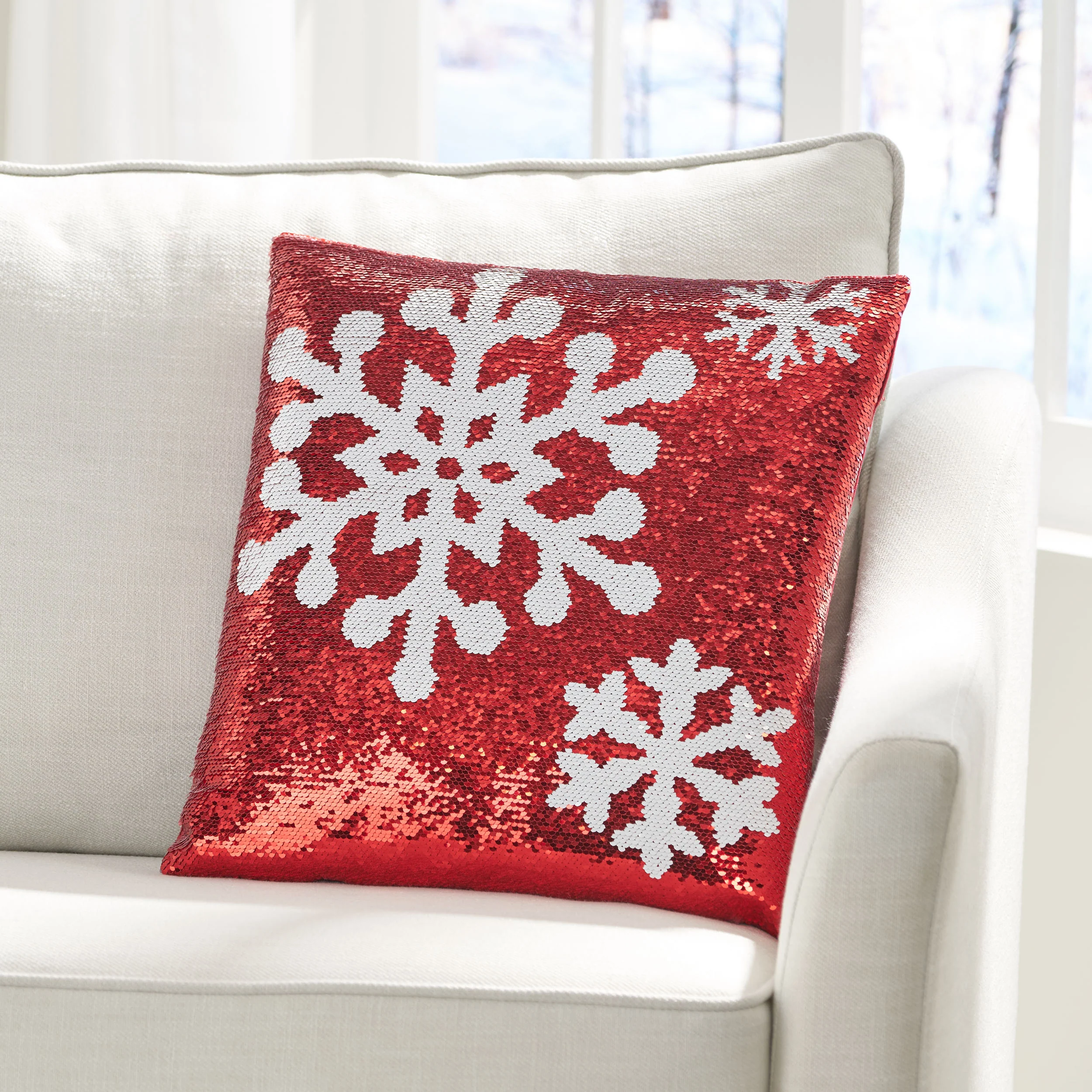 Sherard Glam Sequin Christmas Throw Pillow Cover - furnishings