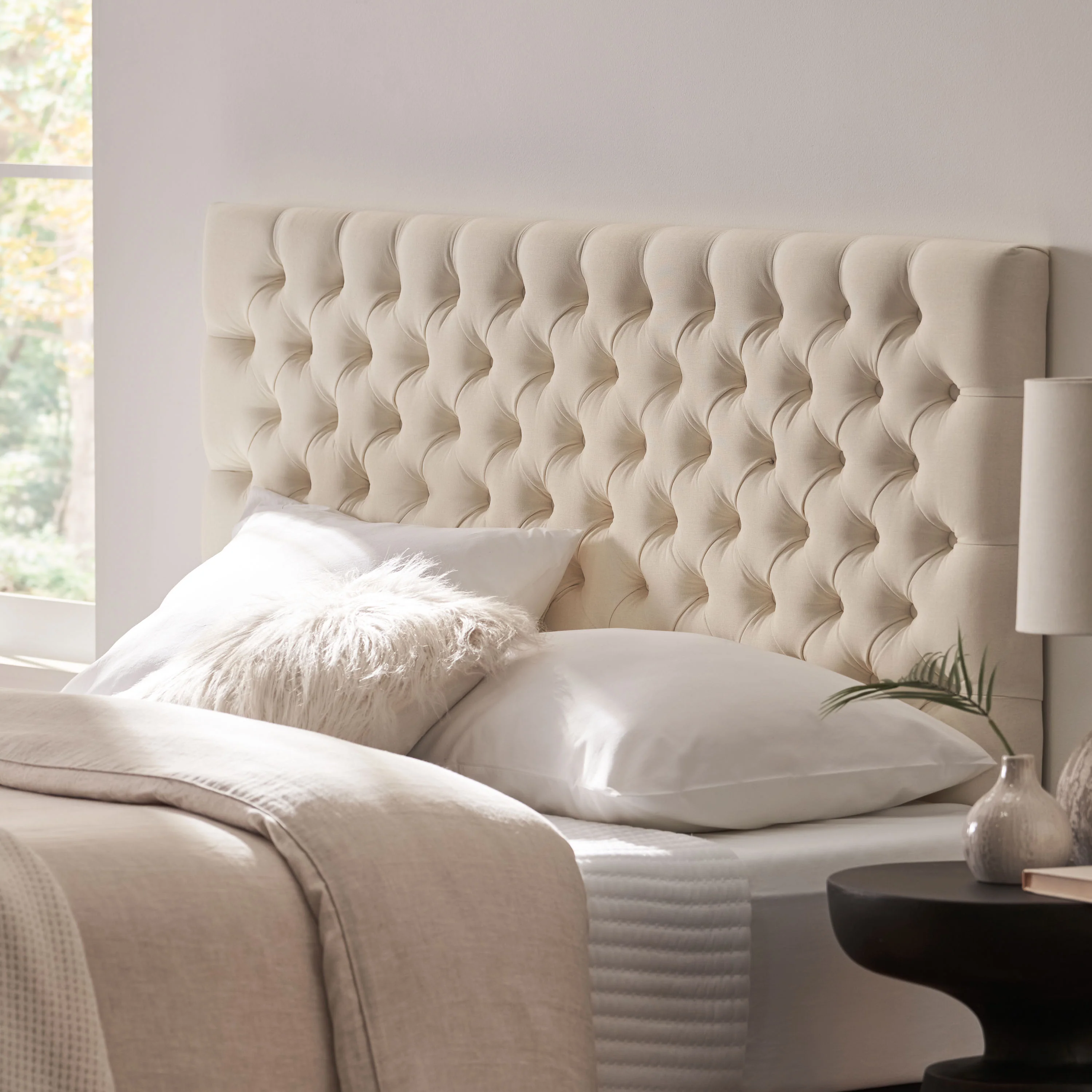 Brunet Contemporary Button Tufted Fabric Queen/Full Headboard - furnishings
