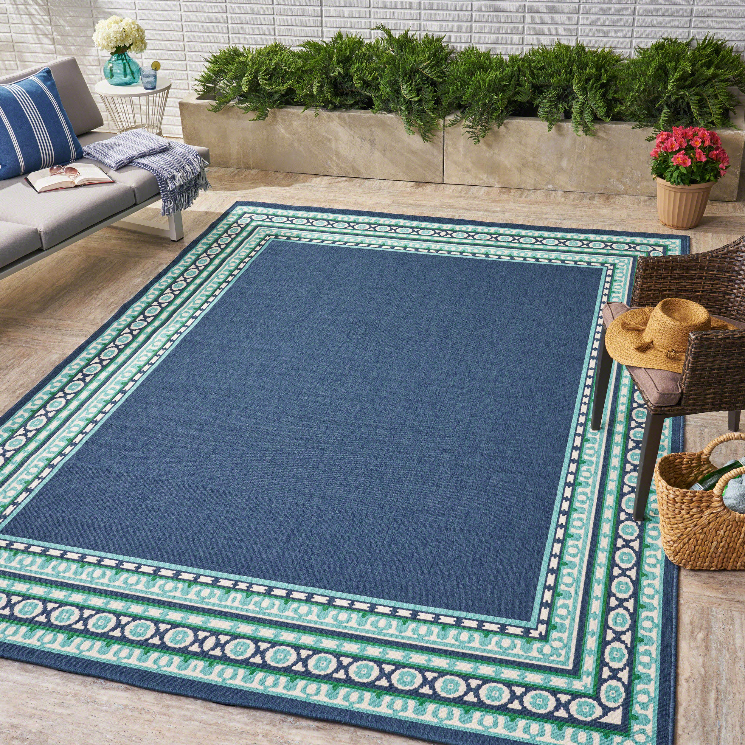 Reid Indoor/Outdoor Border Area Rug, Navy and Green - furnishings