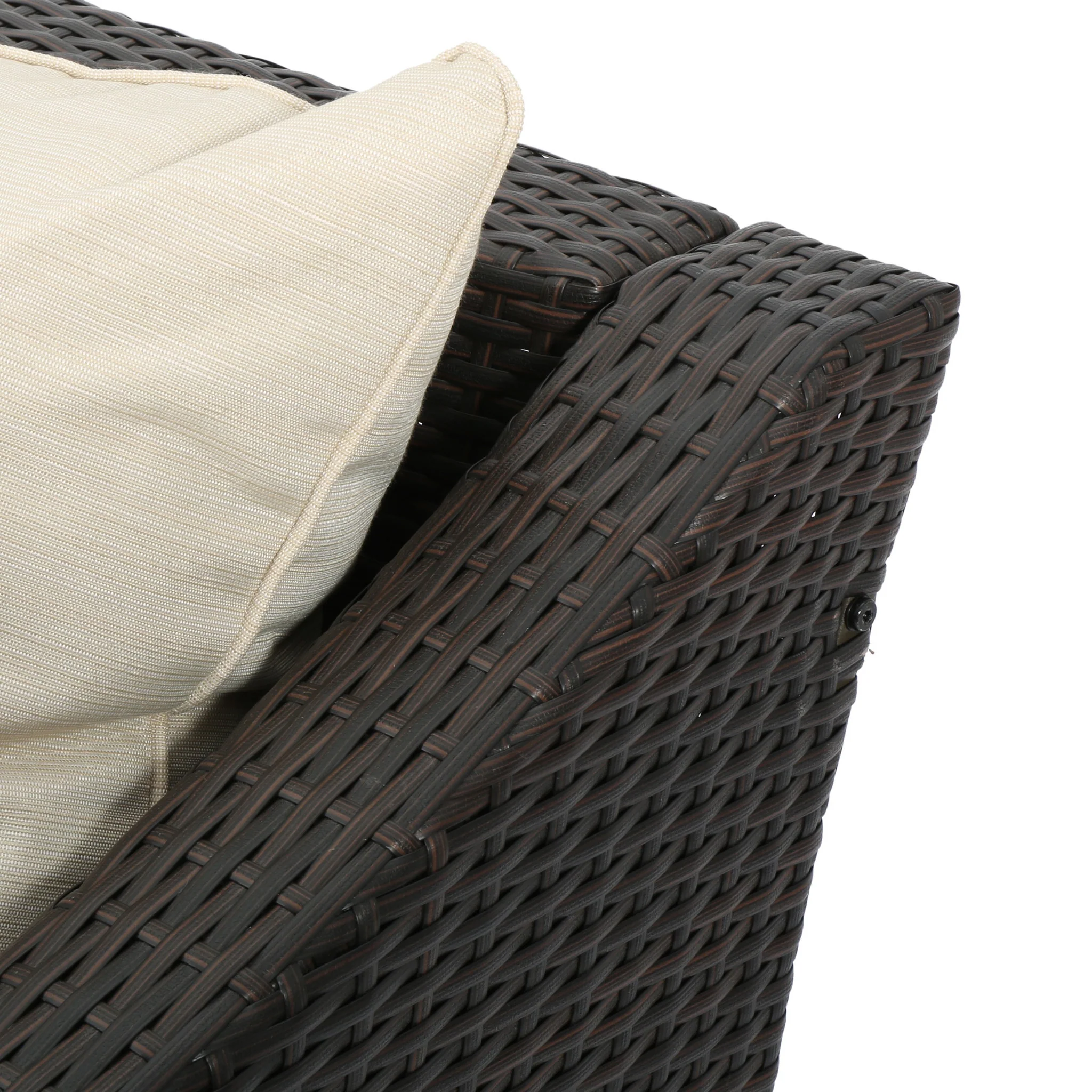 Alfarin Outdoor 5-piece Wicker Chat Set with Cushions - furnishings