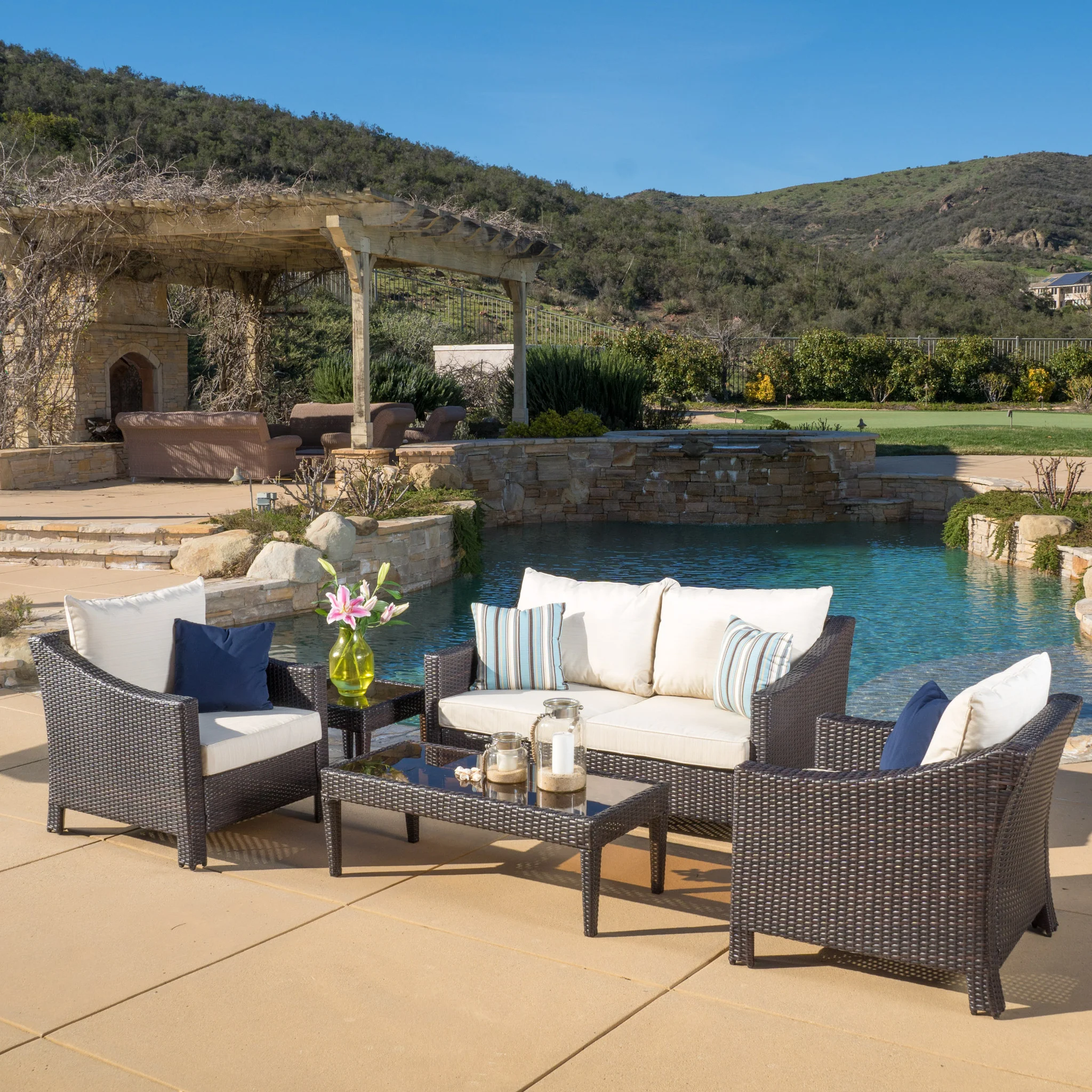 Alfarin Outdoor 5-piece Wicker Chat Set with Cushions - furnishings