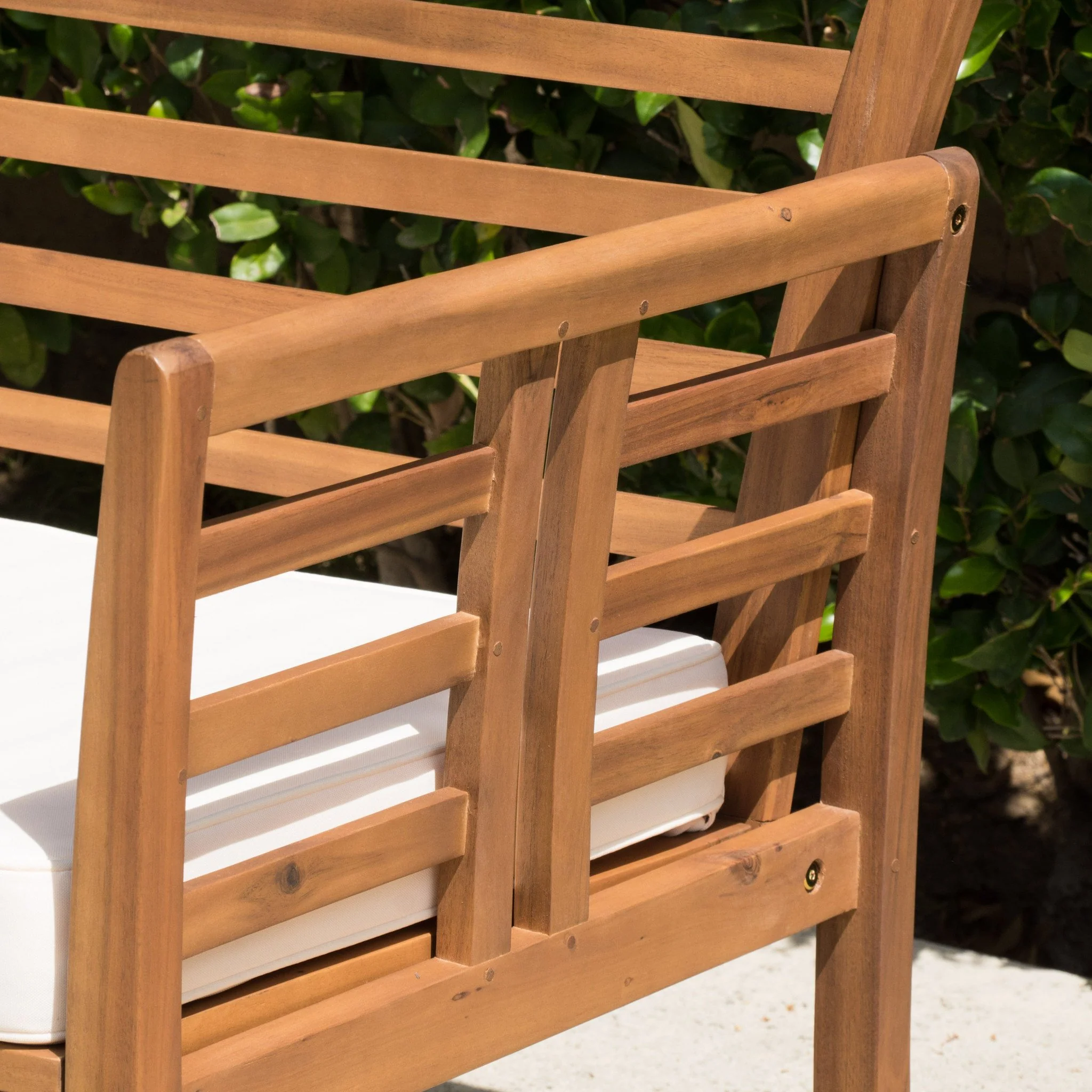 Louis Outdoor 4-piece Solid Wood Chat Set with Cushions - furnishings