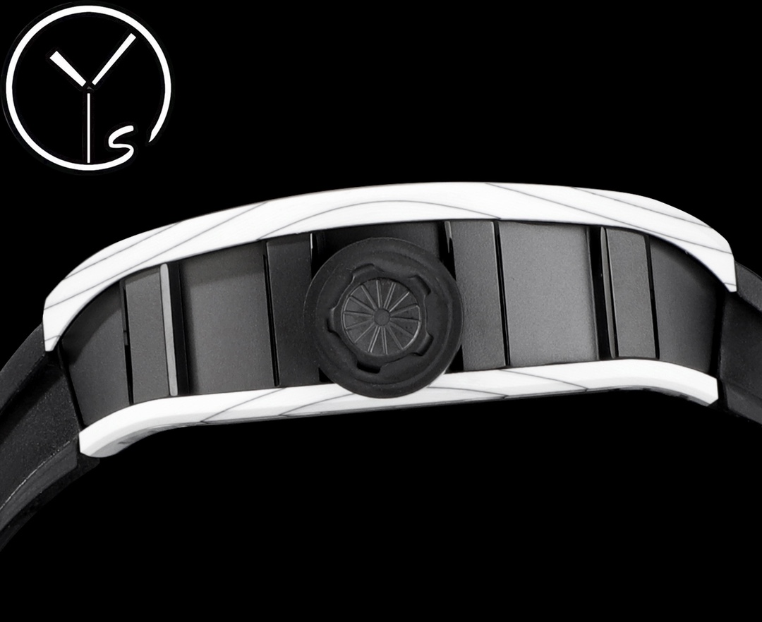 Best Swiss Replica Richard Mille RM52 Skull Tourbillon Watch with Rubber Strap