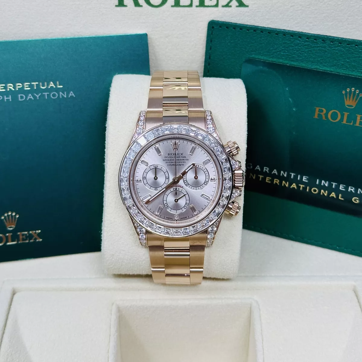 【Super Clone】Rolex Cosmograph Daytona 40mm Rose Gold Diamond Baguette Sundust Dial Diamond Bezel - 126595TBR