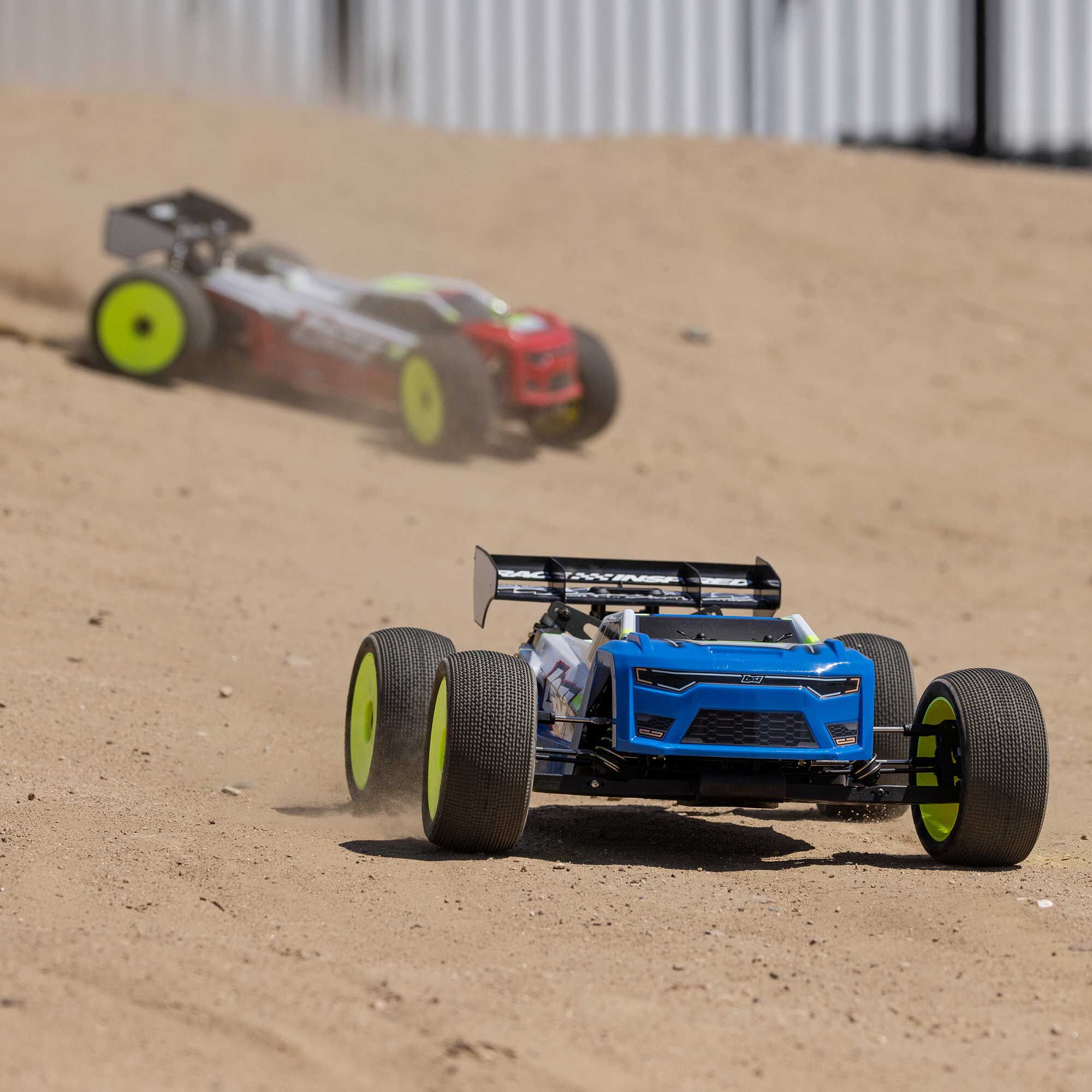 Losi 1/8 8IGHT-XTE 4S 4X4 RTR Brushless Race Truggy, Clear