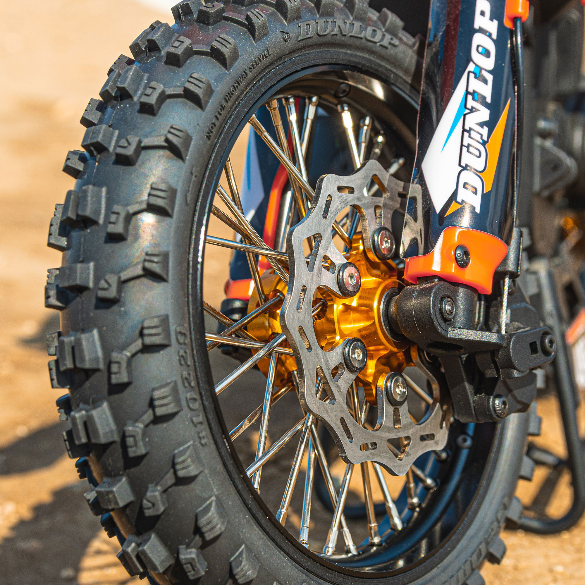 Pro-Line Racing 1/4 Pro-Spec Aluminum V2 Bead Front Wheel Black/Gold (1): Promoto-MX