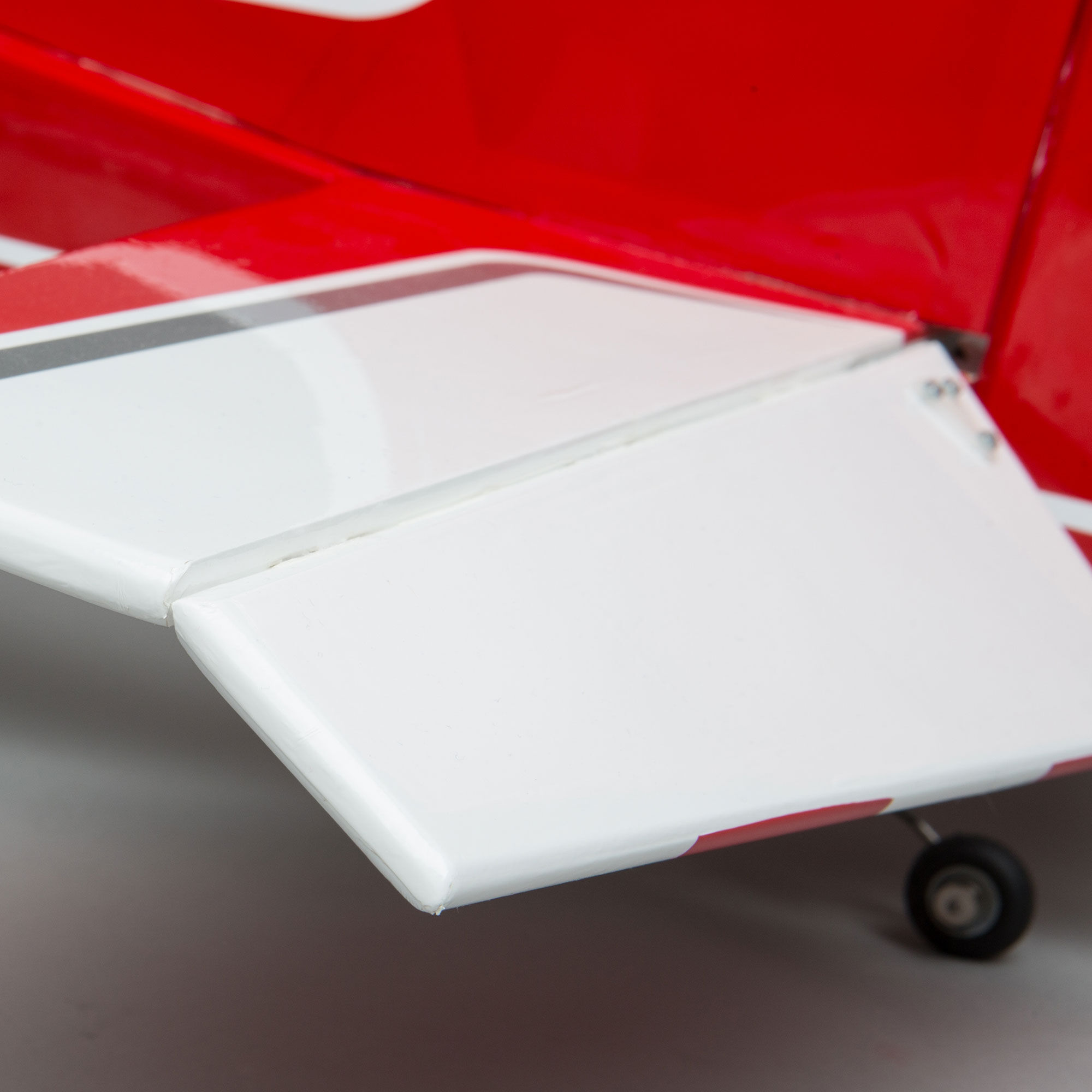 Hangar 9 Valiant 10cc ARF, 69"