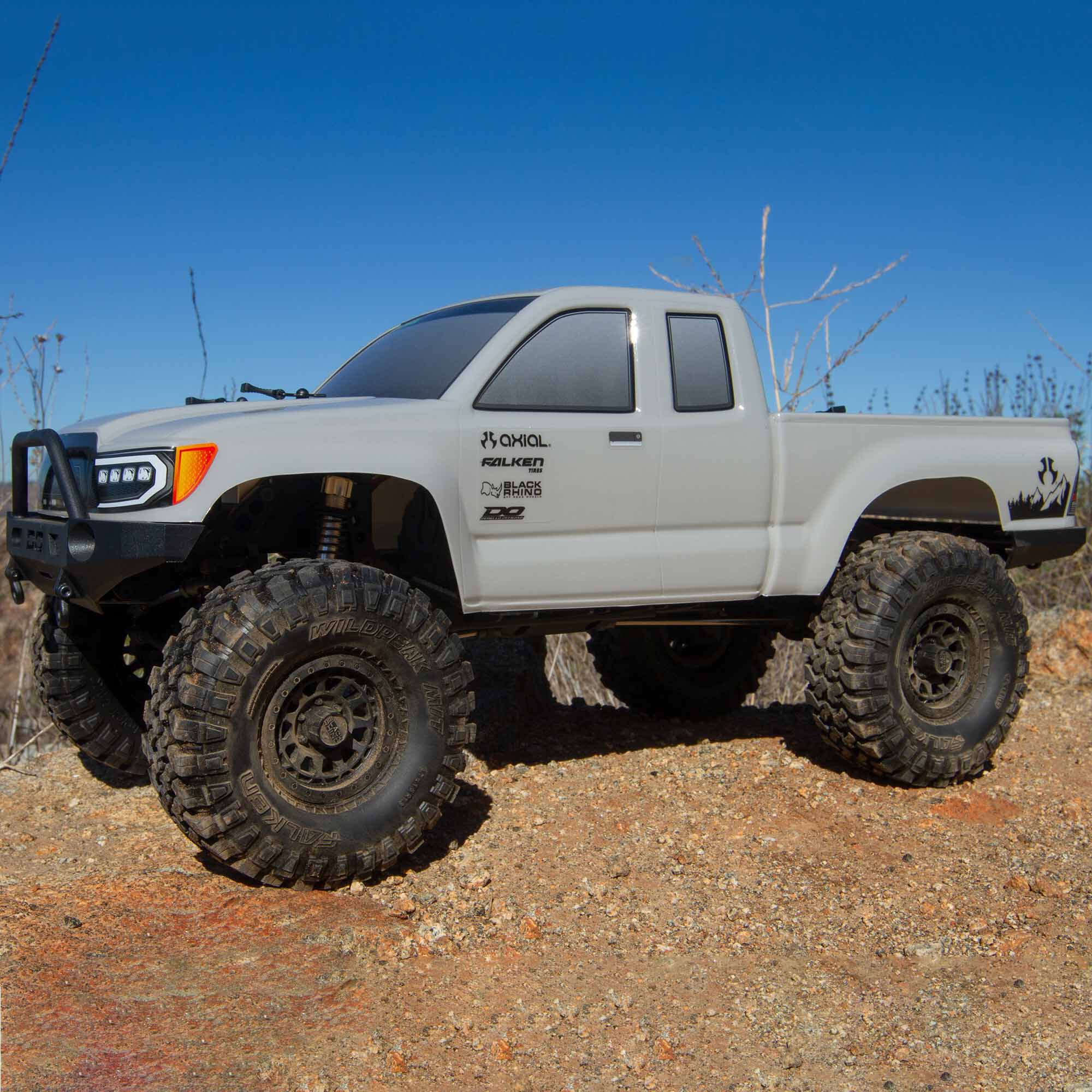 Axial 1/10 SCX10 III Base Camp 4X4 Rock Crawler Brushed RTR