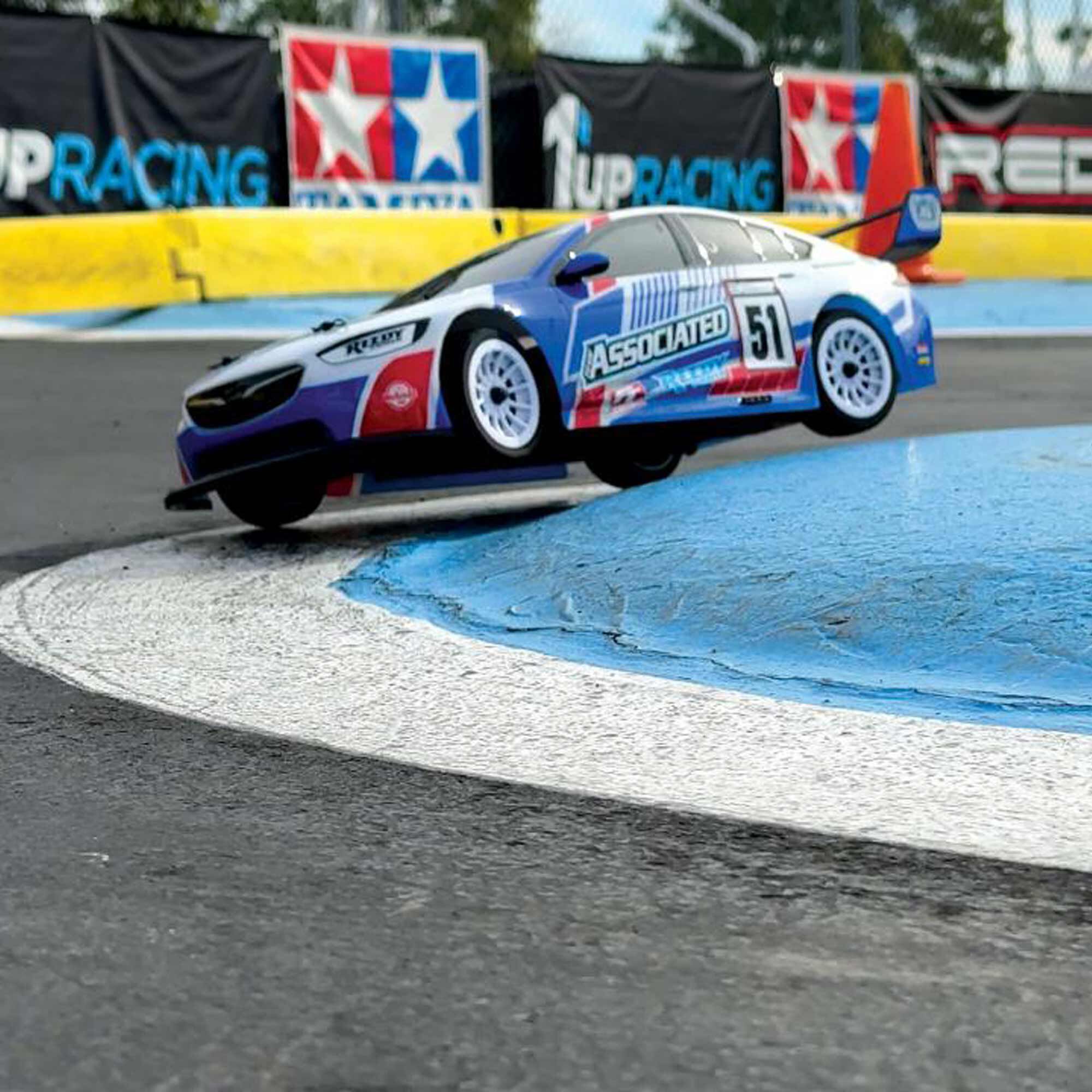 Team Associated 1/10 Apex2 Sport ST550 RTR, LiPo Combo