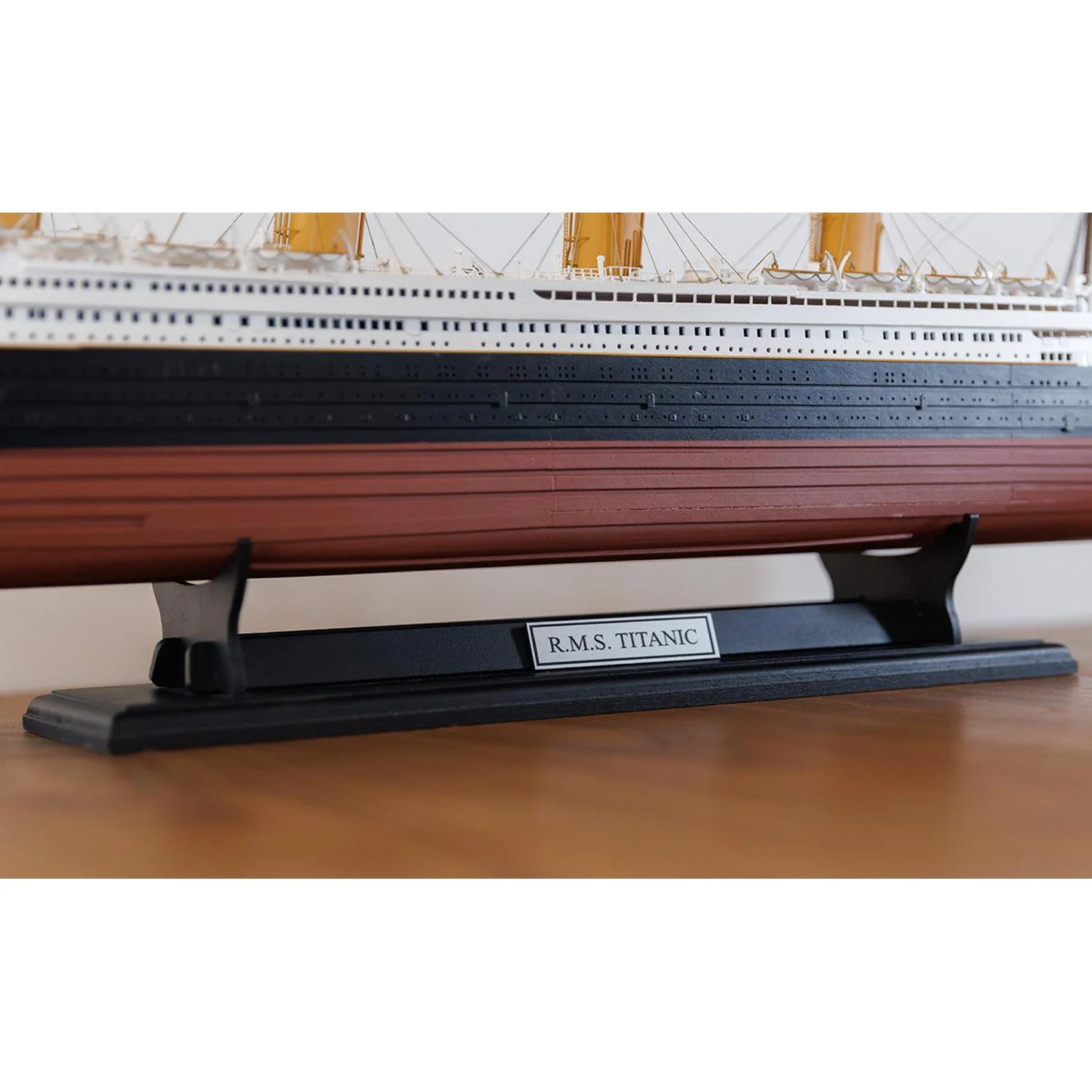 Exhibition base 380x120mm