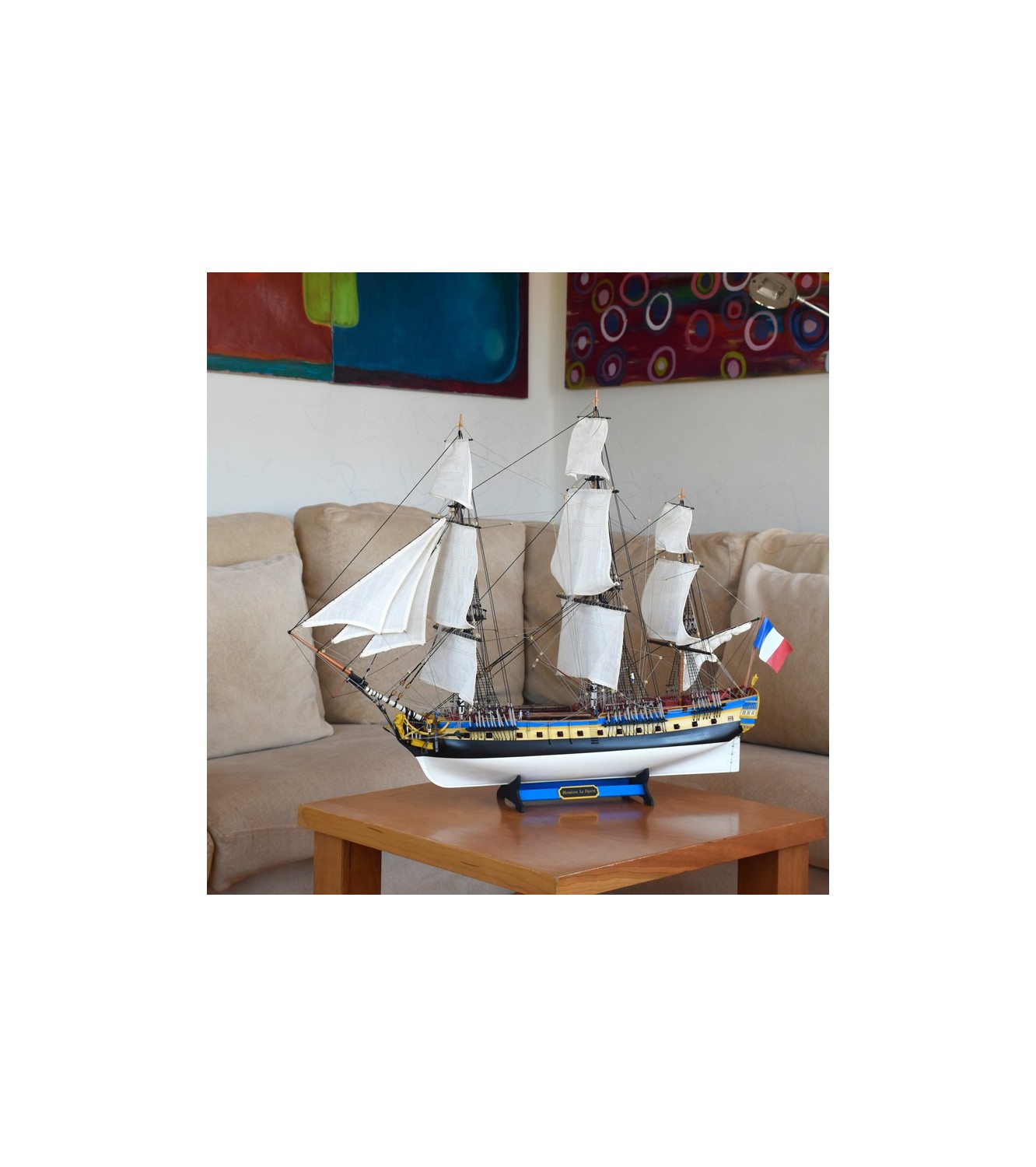 Gift Pack with Ship Model, Figurines and Paints: Hermione La Fayette