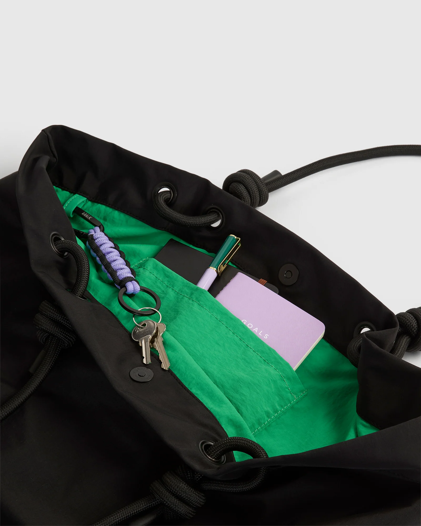 TREK. Tote Bag
