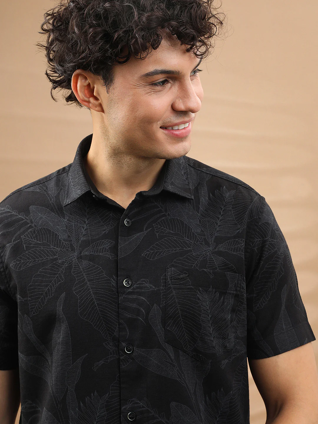 Artistic Leaf Printed Shirt in Cotton Fabric Black