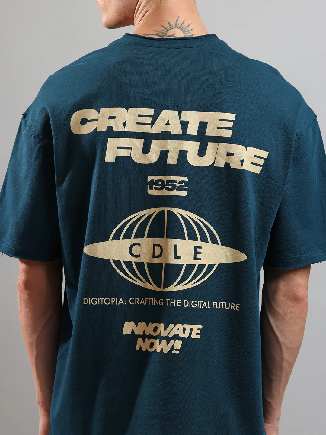 Quad Ripped Over Sized Crew In Teal