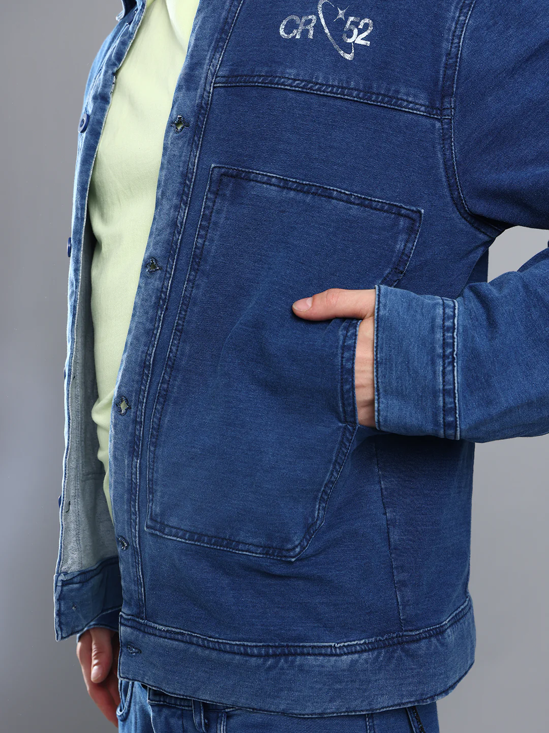 Den Knit Regular Jacket In Ice Blue