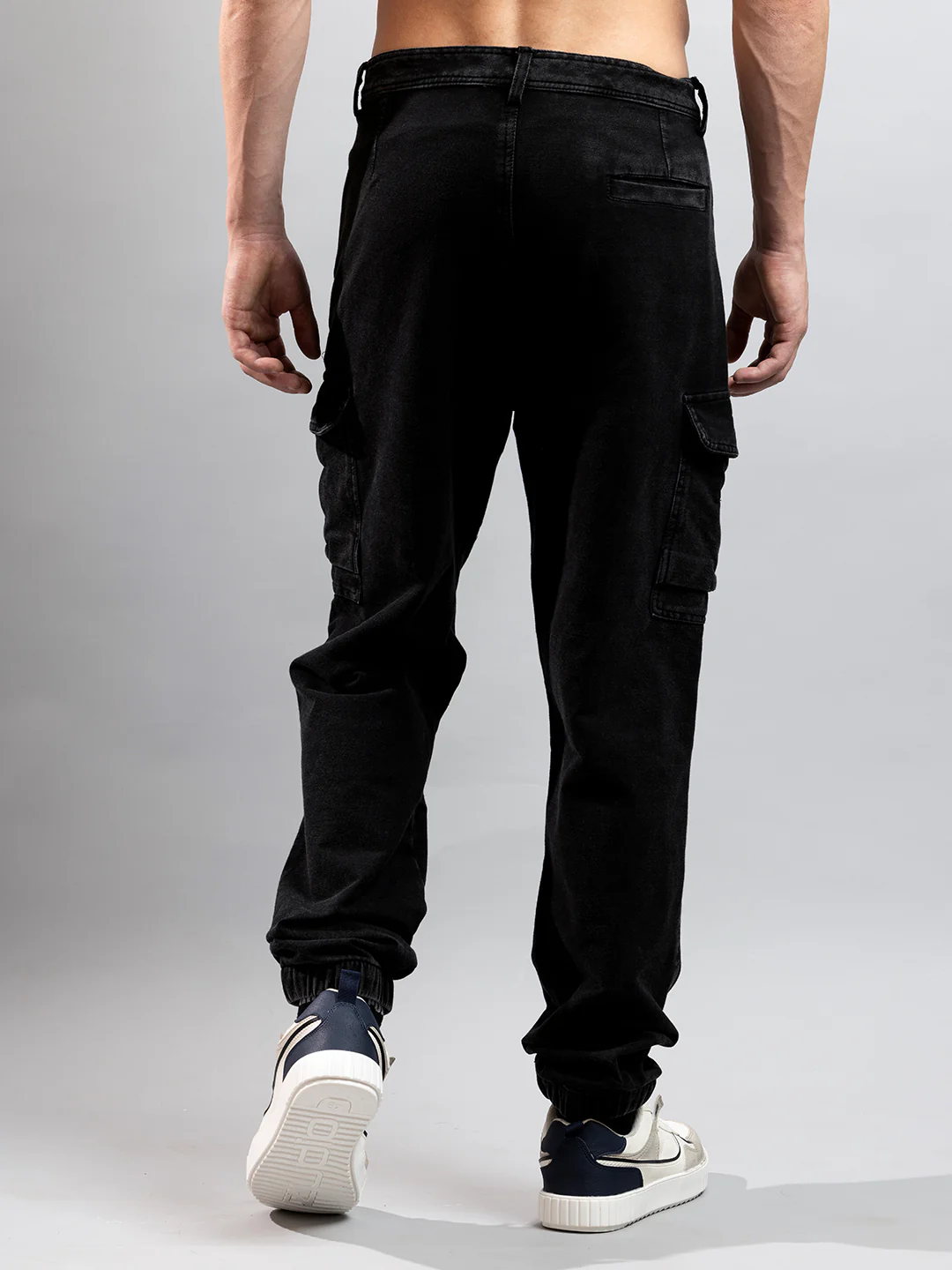 Den Knit Regular Denim Jogger In Jet Black
