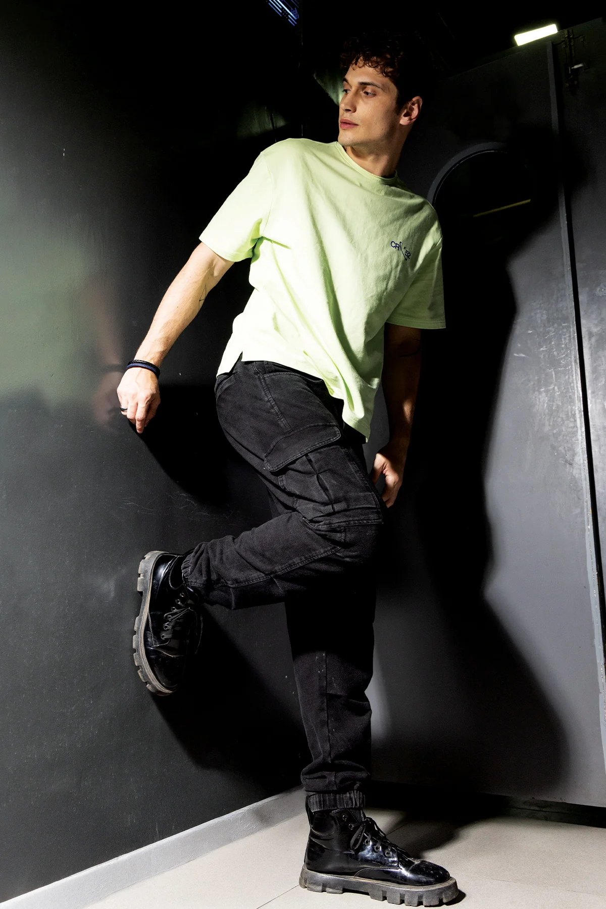 Den Knit Regular Denim Jogger In Jet Black