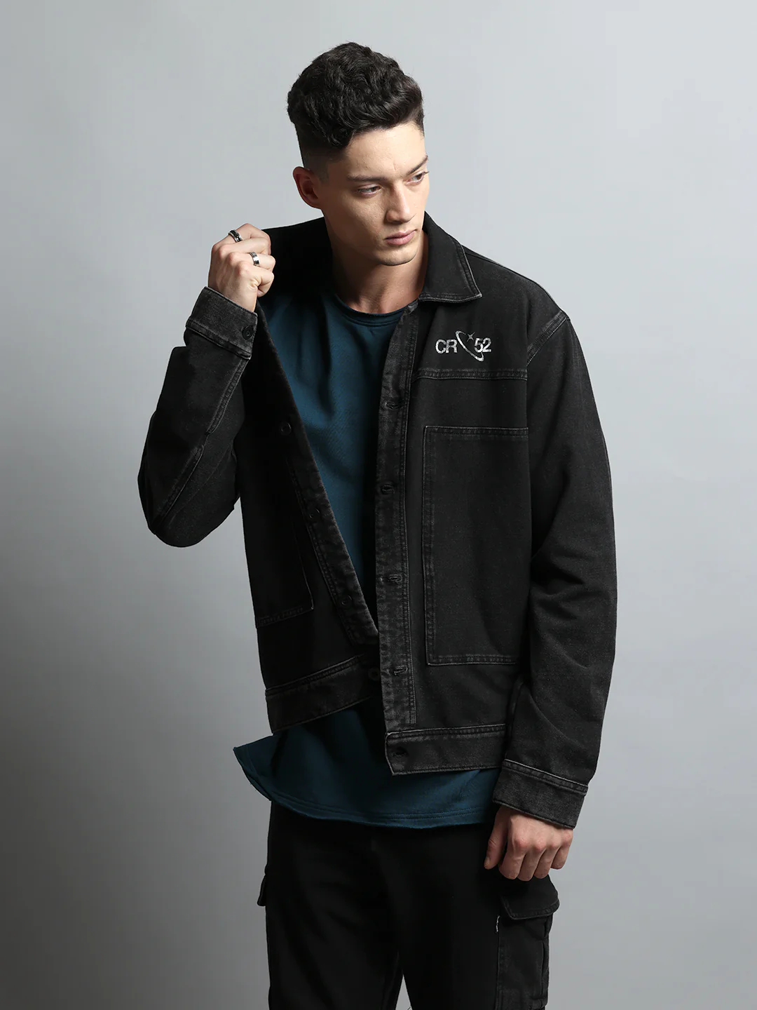 Den Knit Regular Jacket In Jet Black