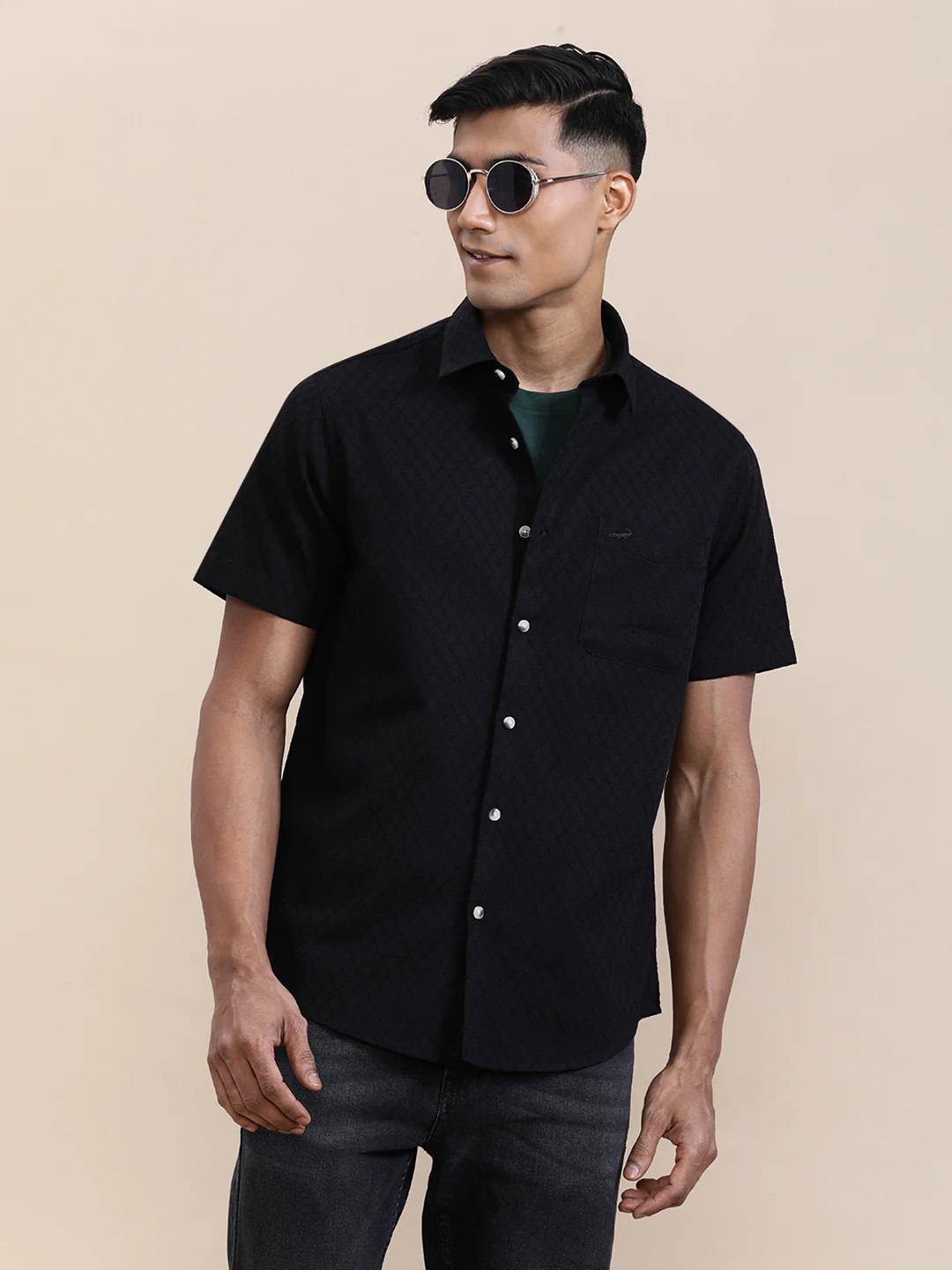 Geometric Shape Self Design Half Sleeve Shirt