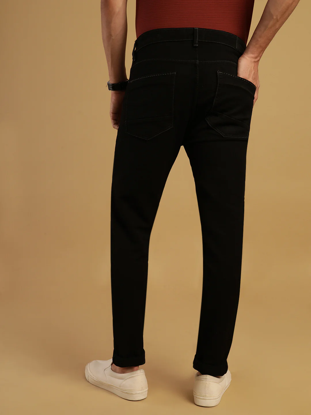 Casual Black Solid Mid Rise Slim Fit Jean