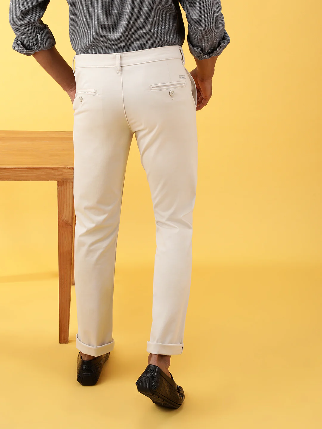 Light Beige Solid Slim Fit Casual Trouser