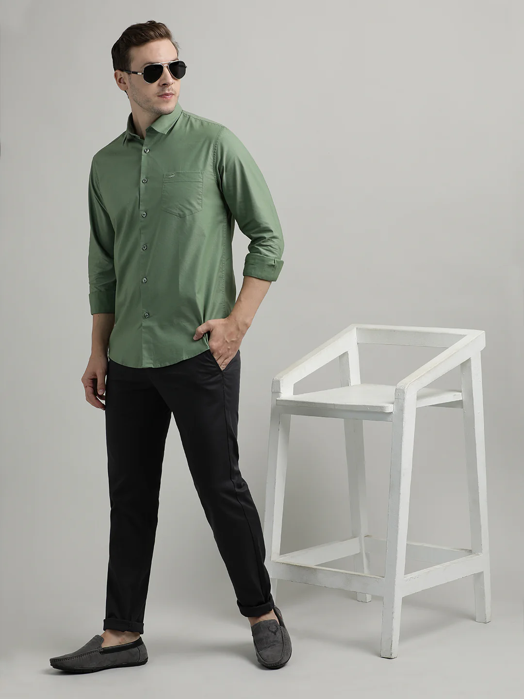 Solid Trim Fit Grey Trouser