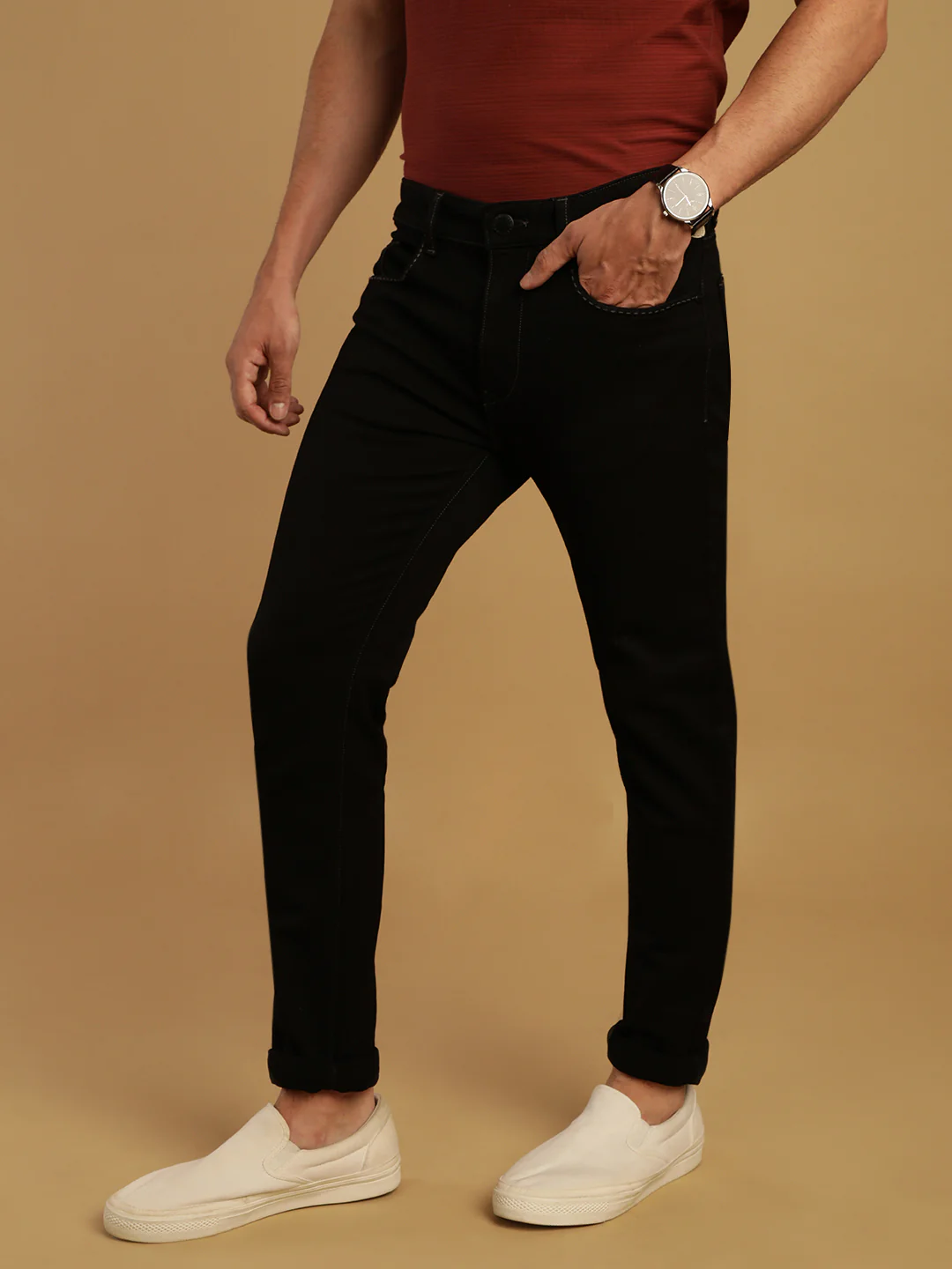 Casual Black Solid Mid Rise Slim Fit Jean
