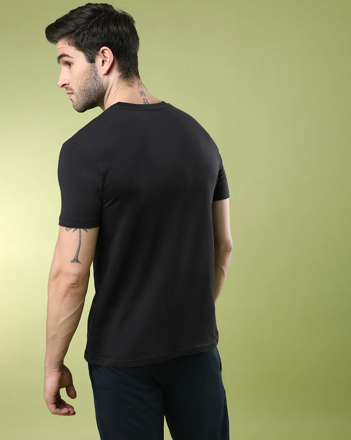 Pack Of 2 Typography Printed Slim Fit T-shirts