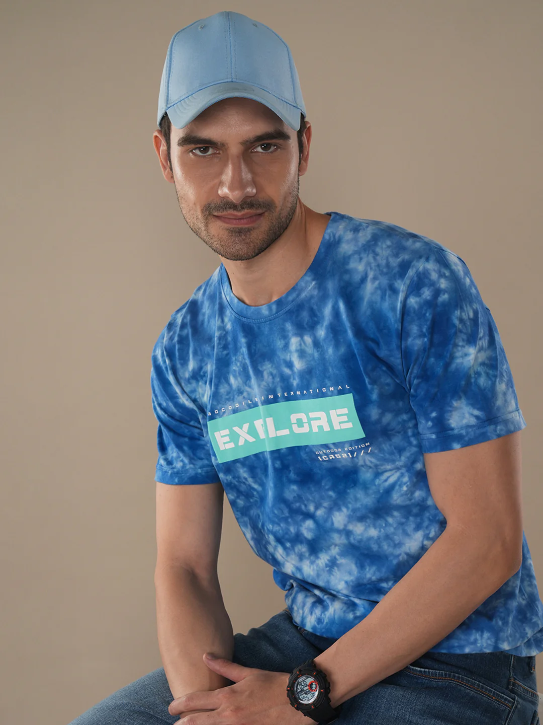 Tie Dye T-Shirt With Chest Print In Sky Blue