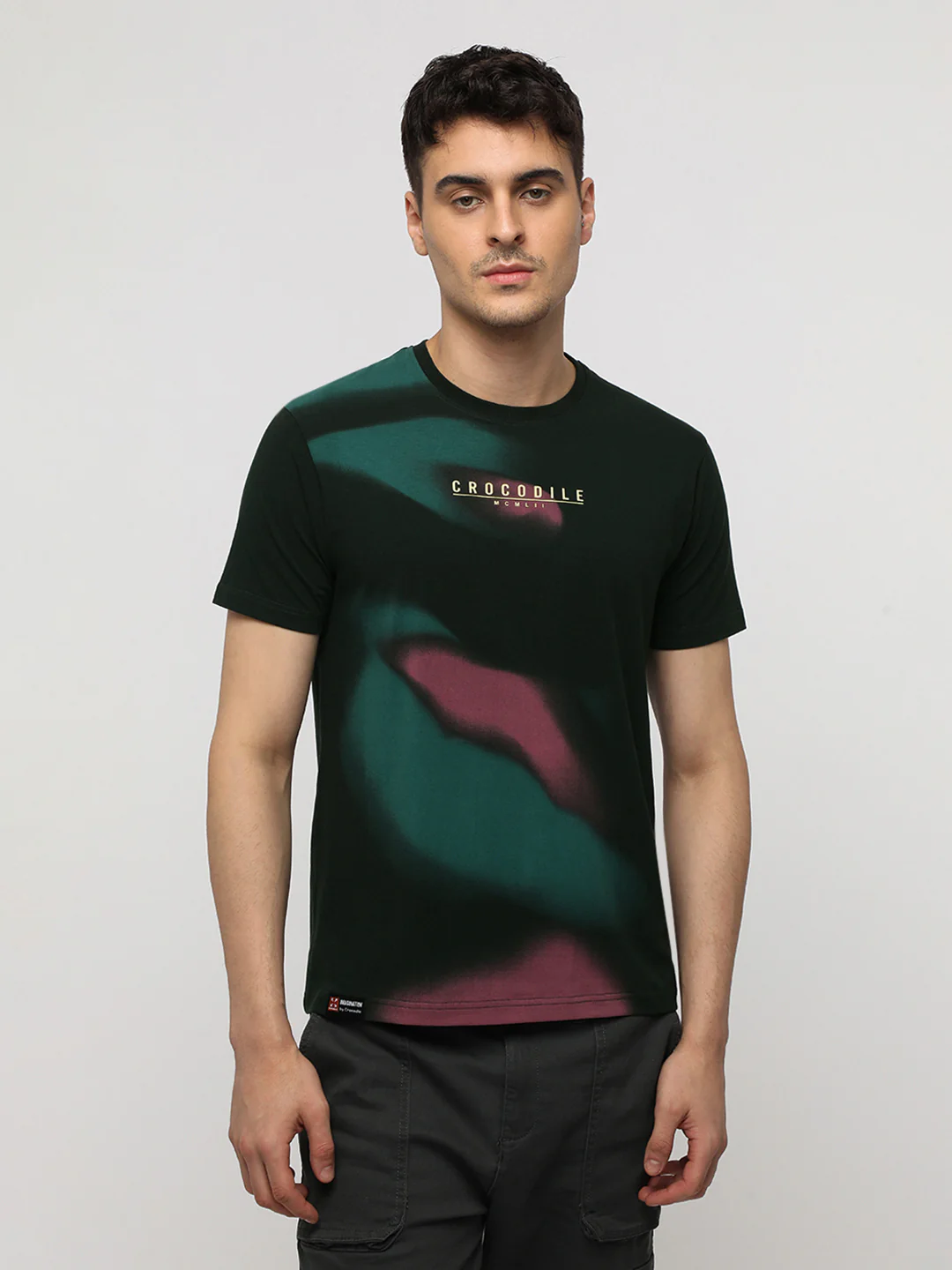Blurry Print with Letter Graphic T-Shirt in Dark Green