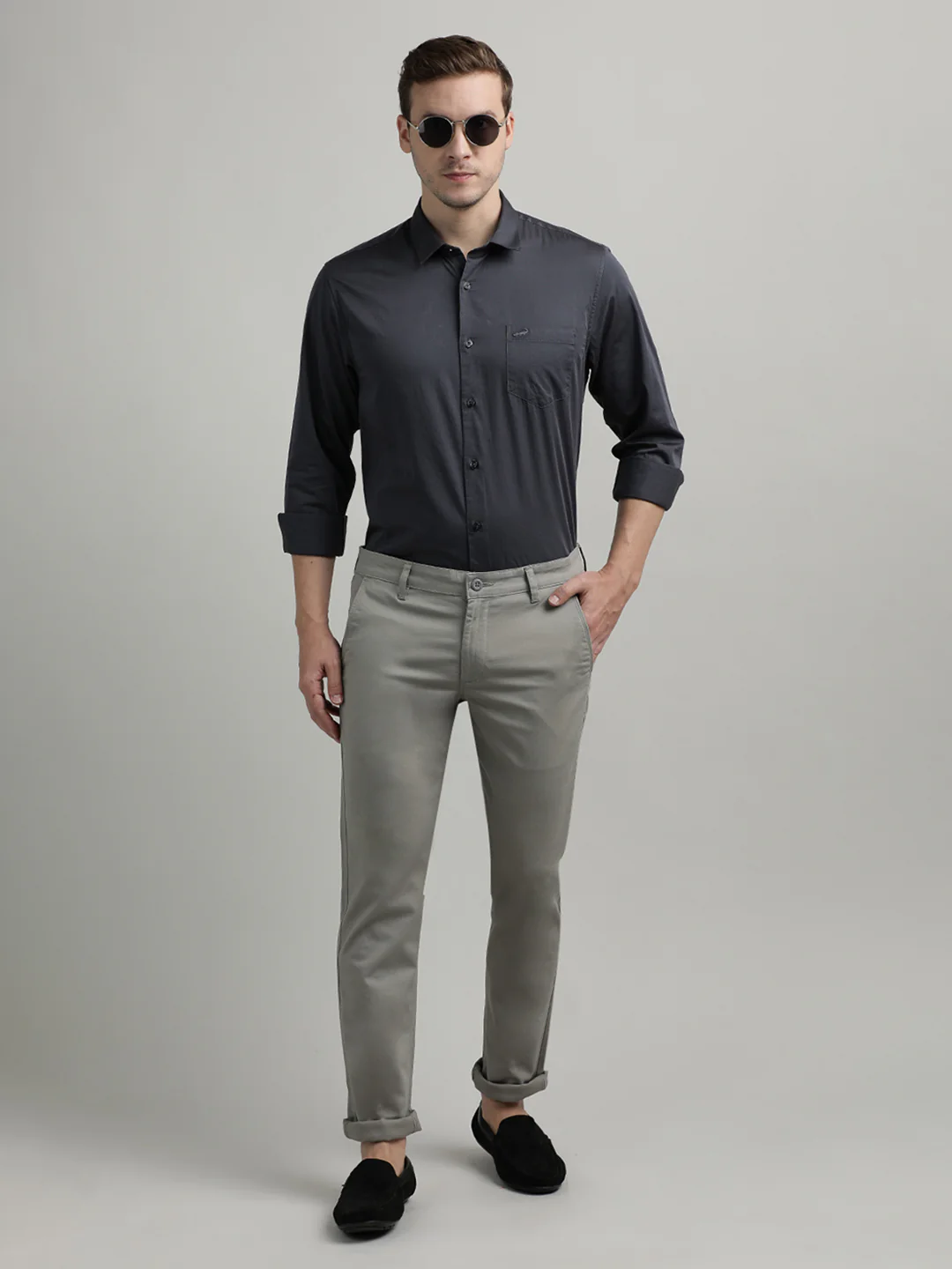 Grey Solid Slim Fit Trouser