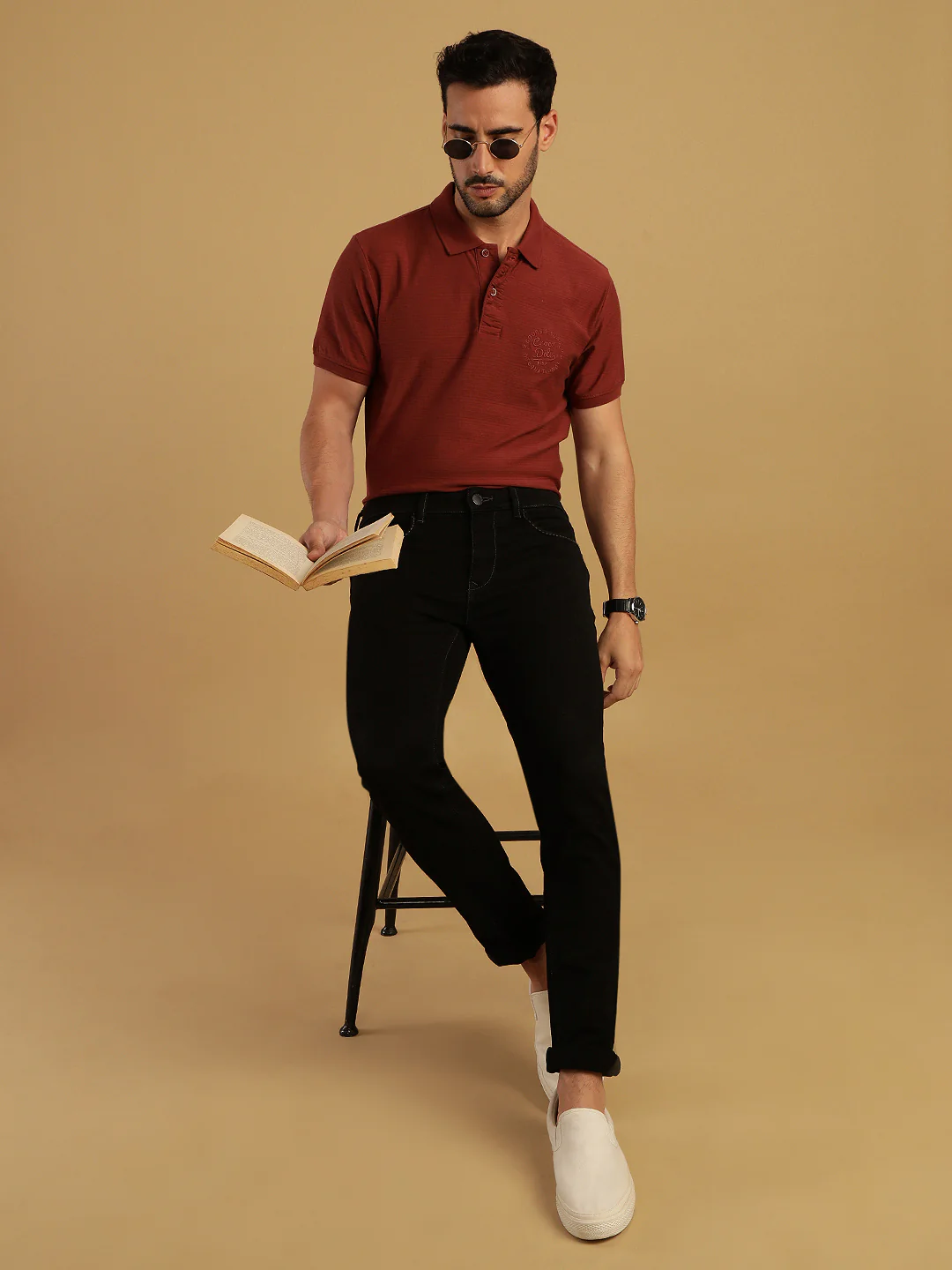 Casual Black Solid Mid Rise Slim Fit Jean