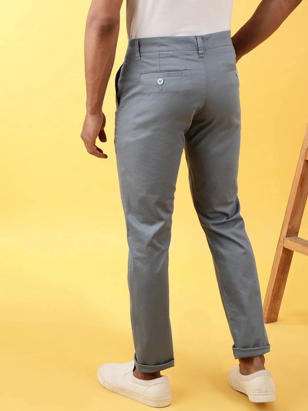 Blue Solid Slim Fit Casual Trouser